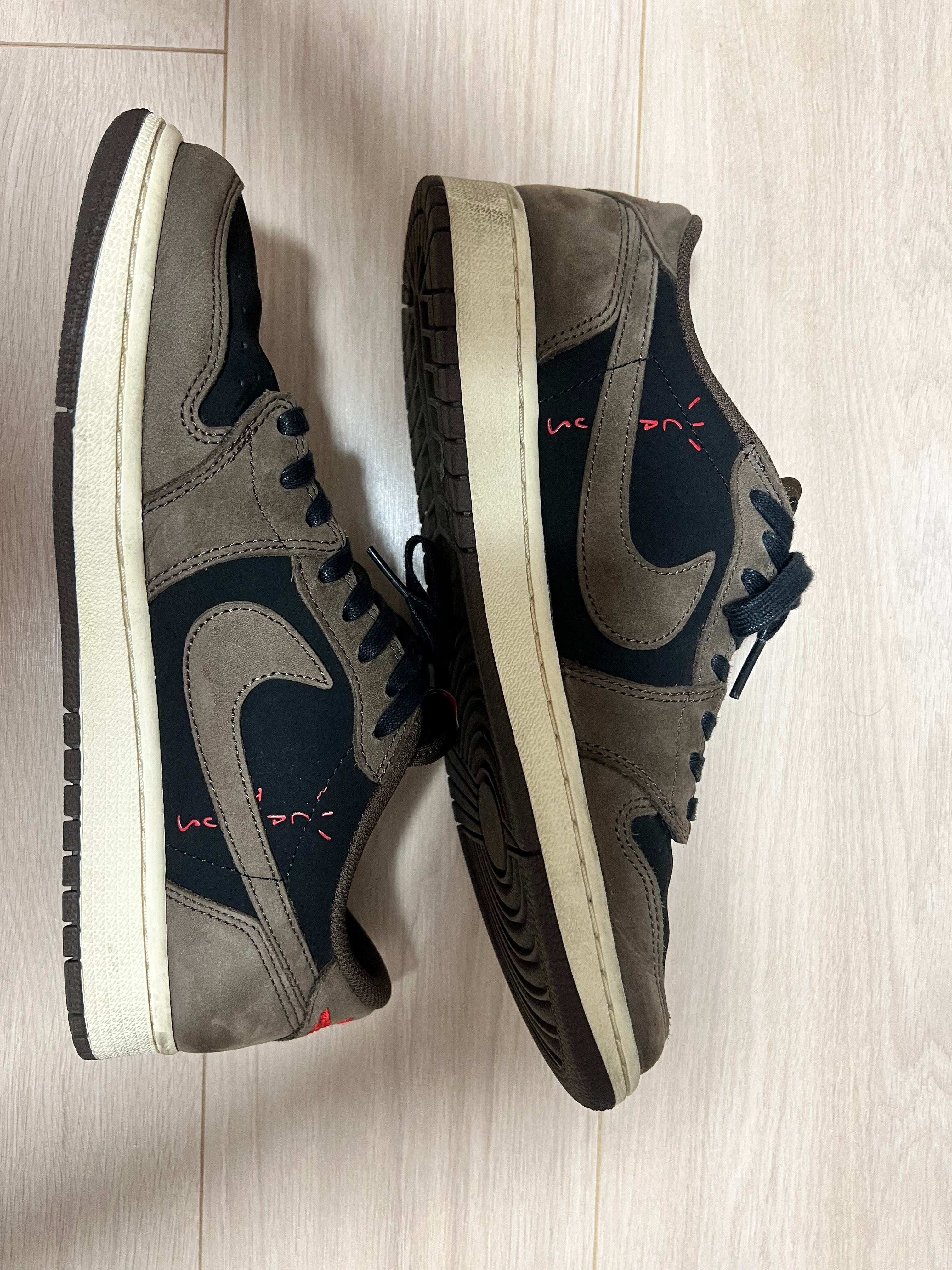Travis Scott × Nike Air Jordan 1 Low OG SP-T  "Black/Dark Mocha"