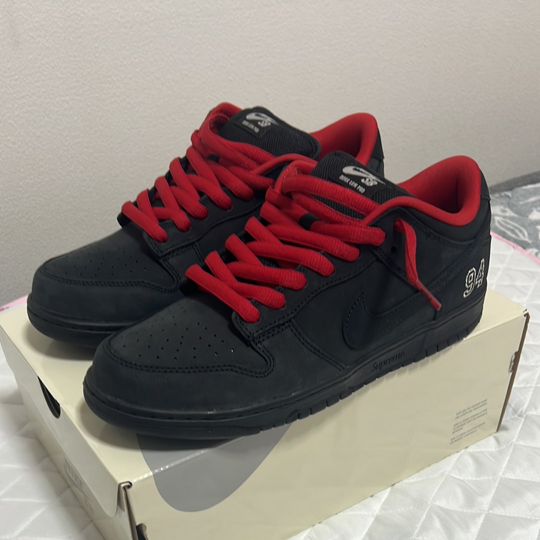 Supreme × Nike SB Dunk Low "Black" (25FW Week2)