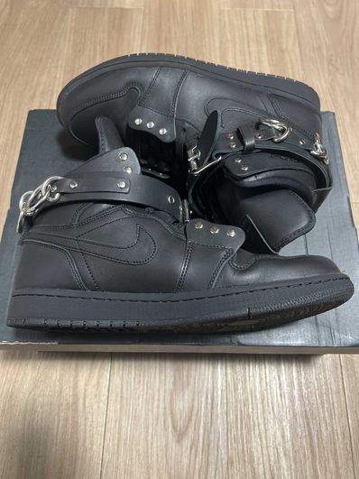 COMME des GARÇONS × Nike Air Jordan 1 High "Black"
