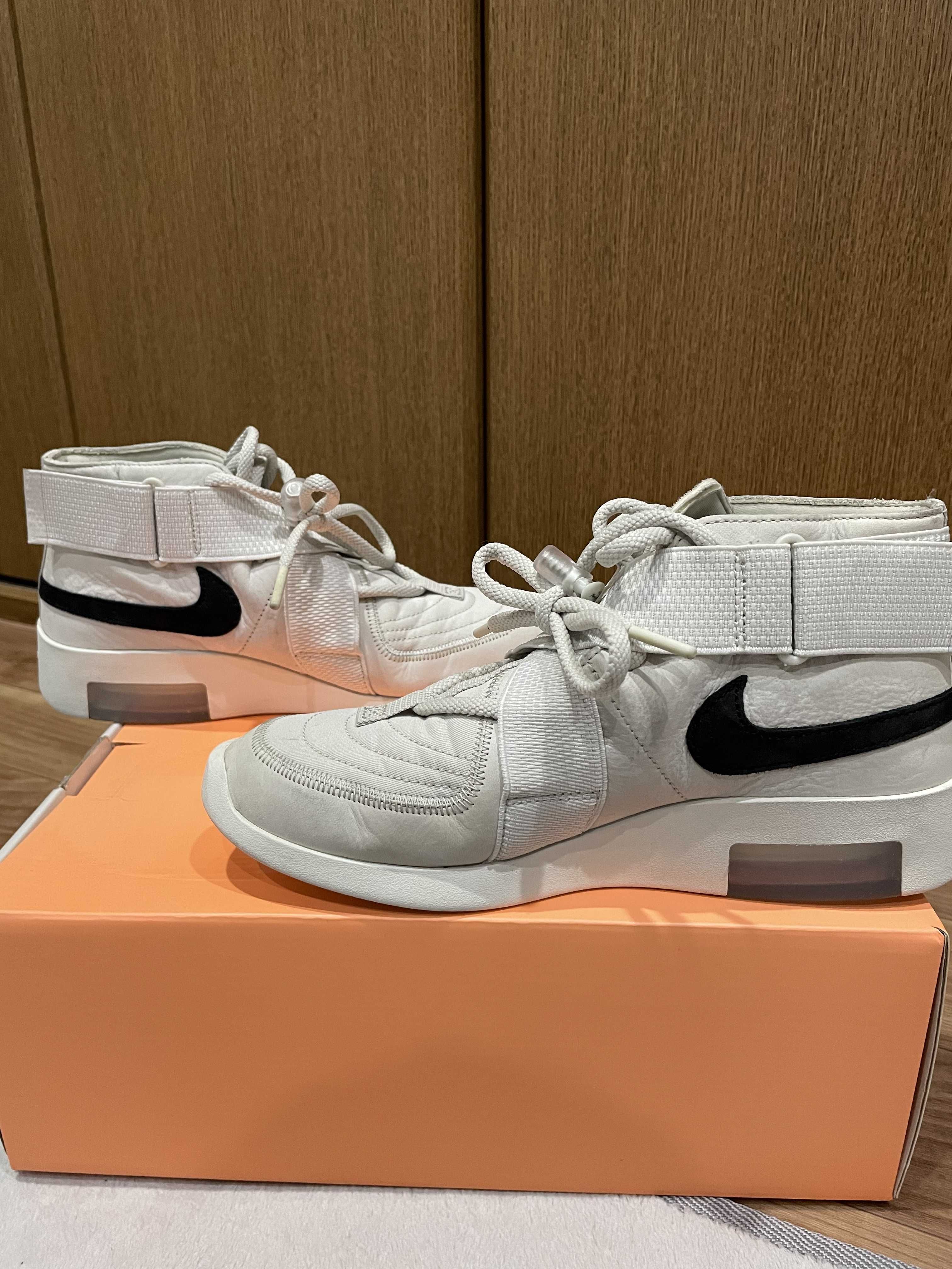 Fear Of God × Nike Air  Raid "Light Bone"