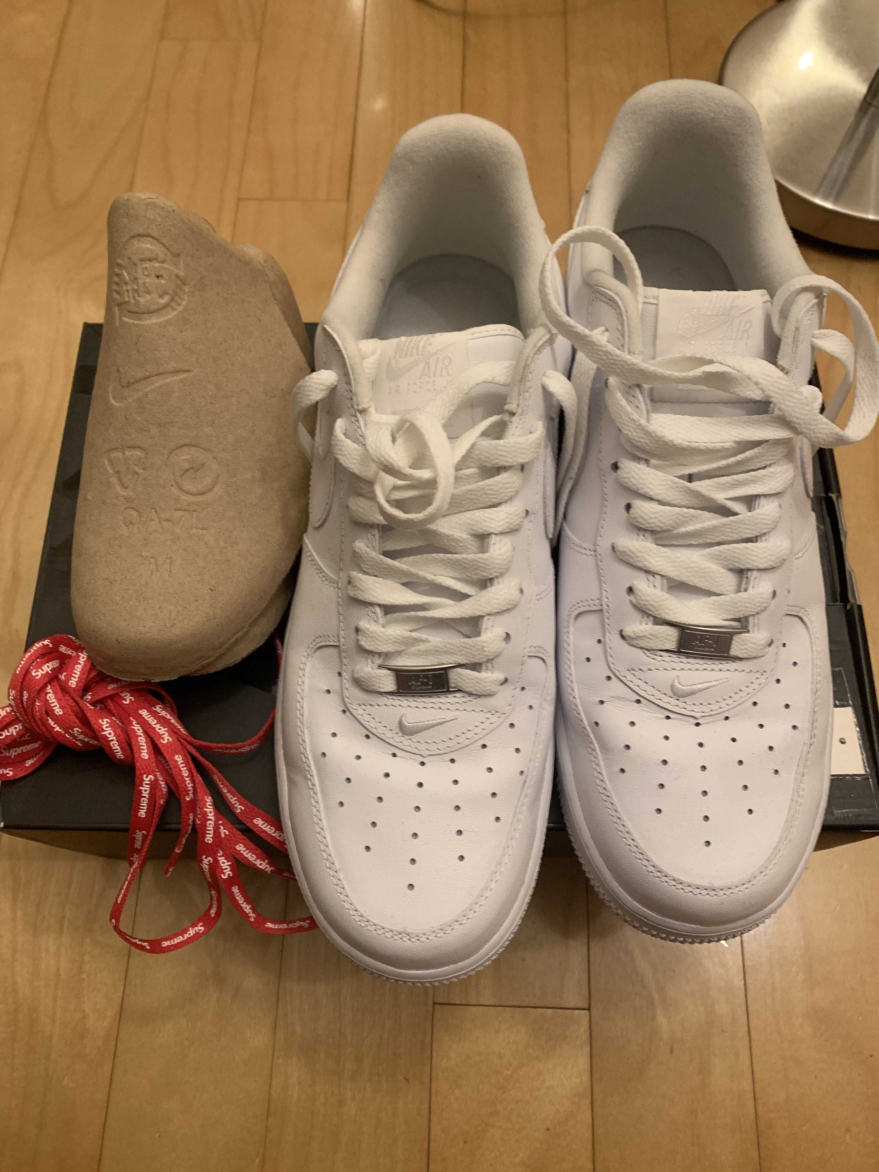 Supreme × Nike Air Force 1 Low "White"