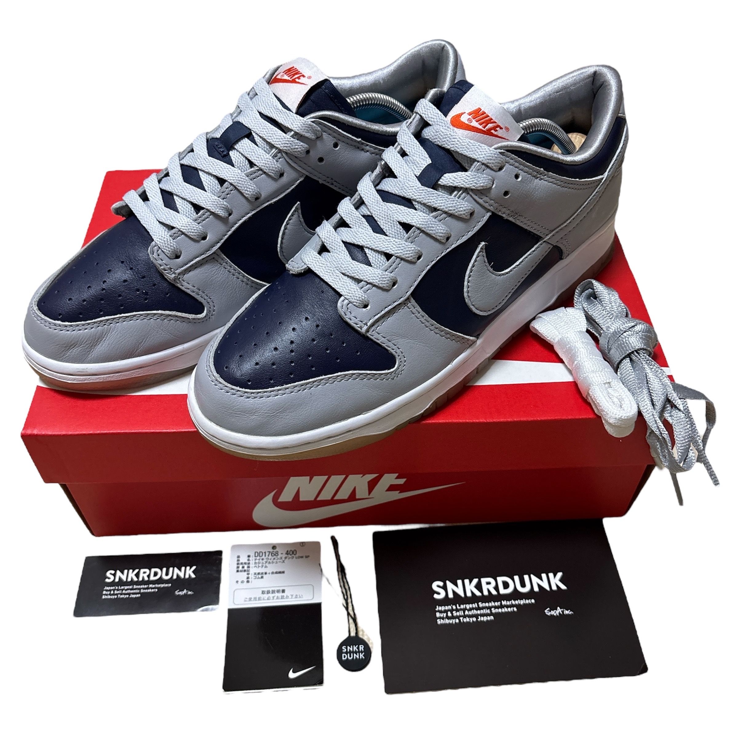 NIKE Women's DUNK LOW "COLLEGE NAVY"