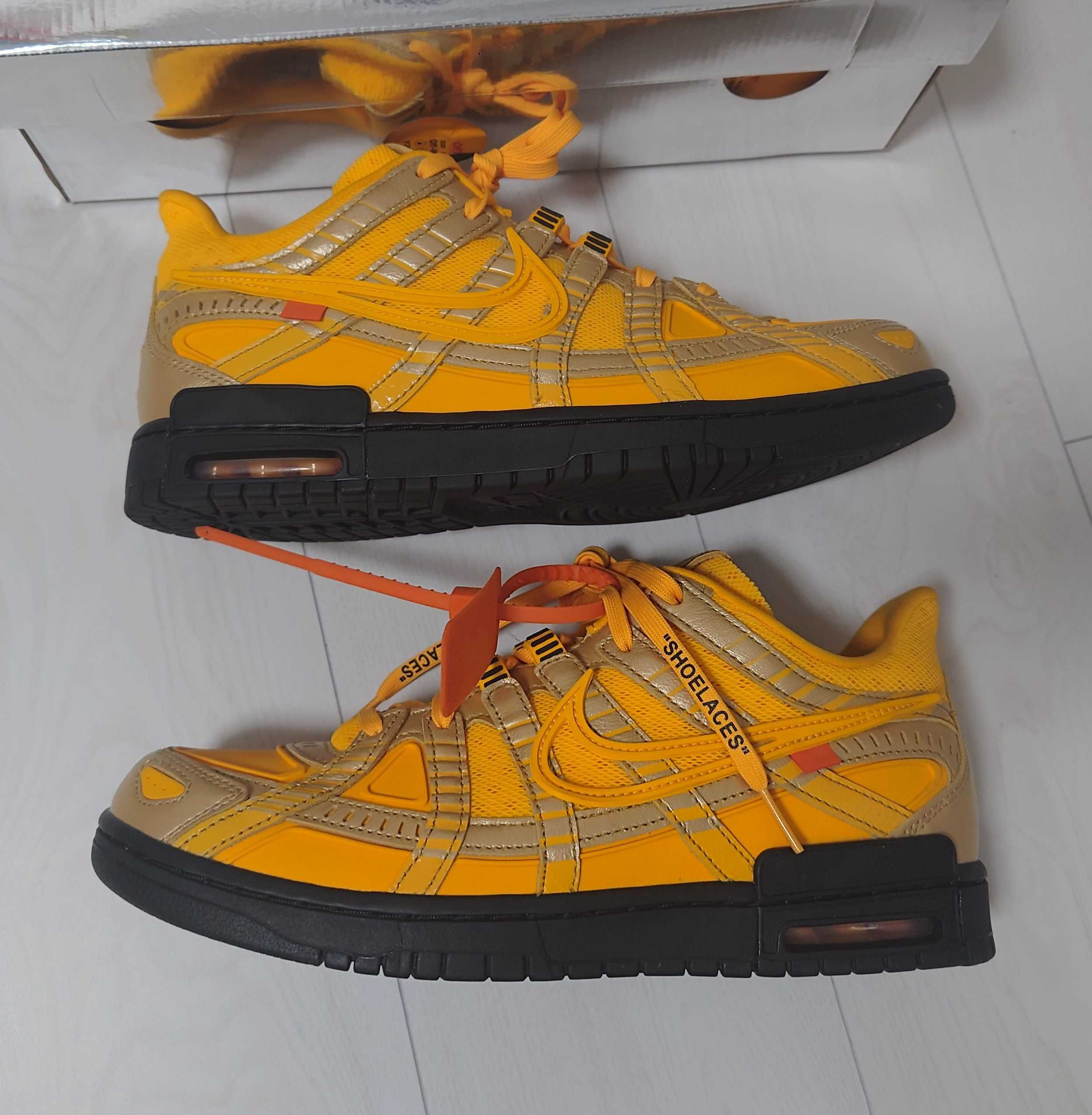 Off-White × Nike Air Rubber Dunk "University Gold" 