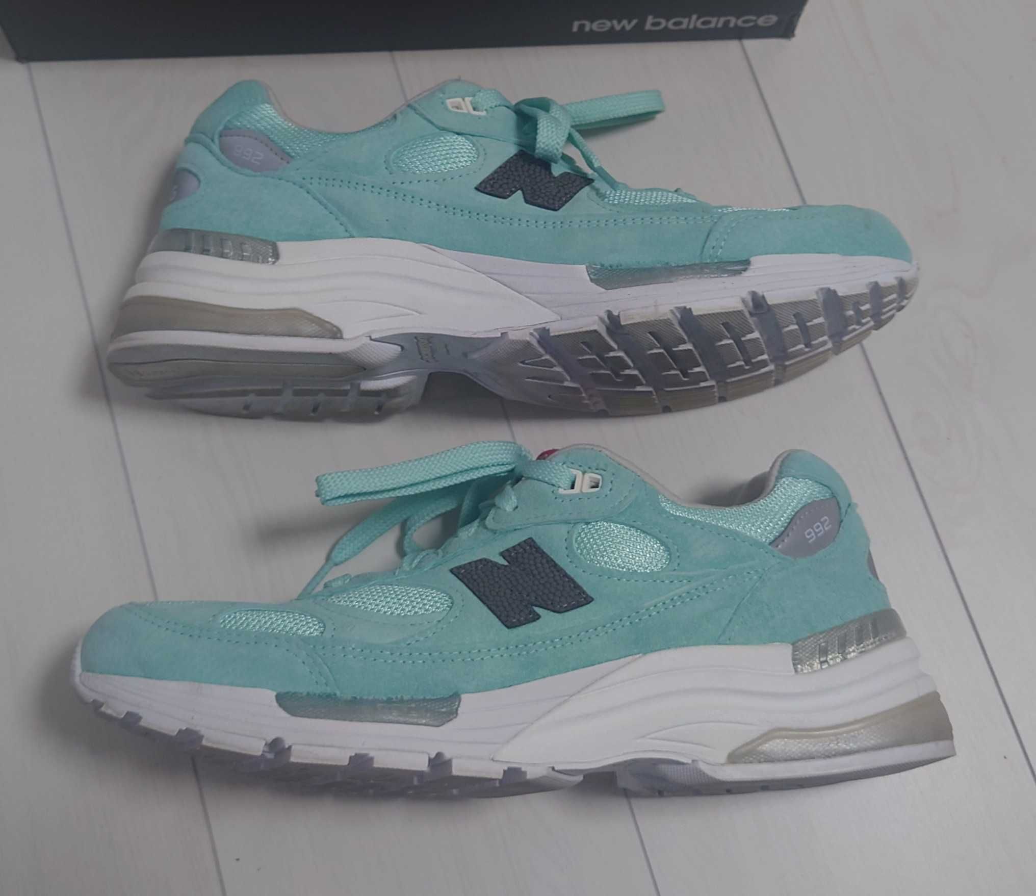 KITH × New Balance 992 Kithmas "Teal/Gray"