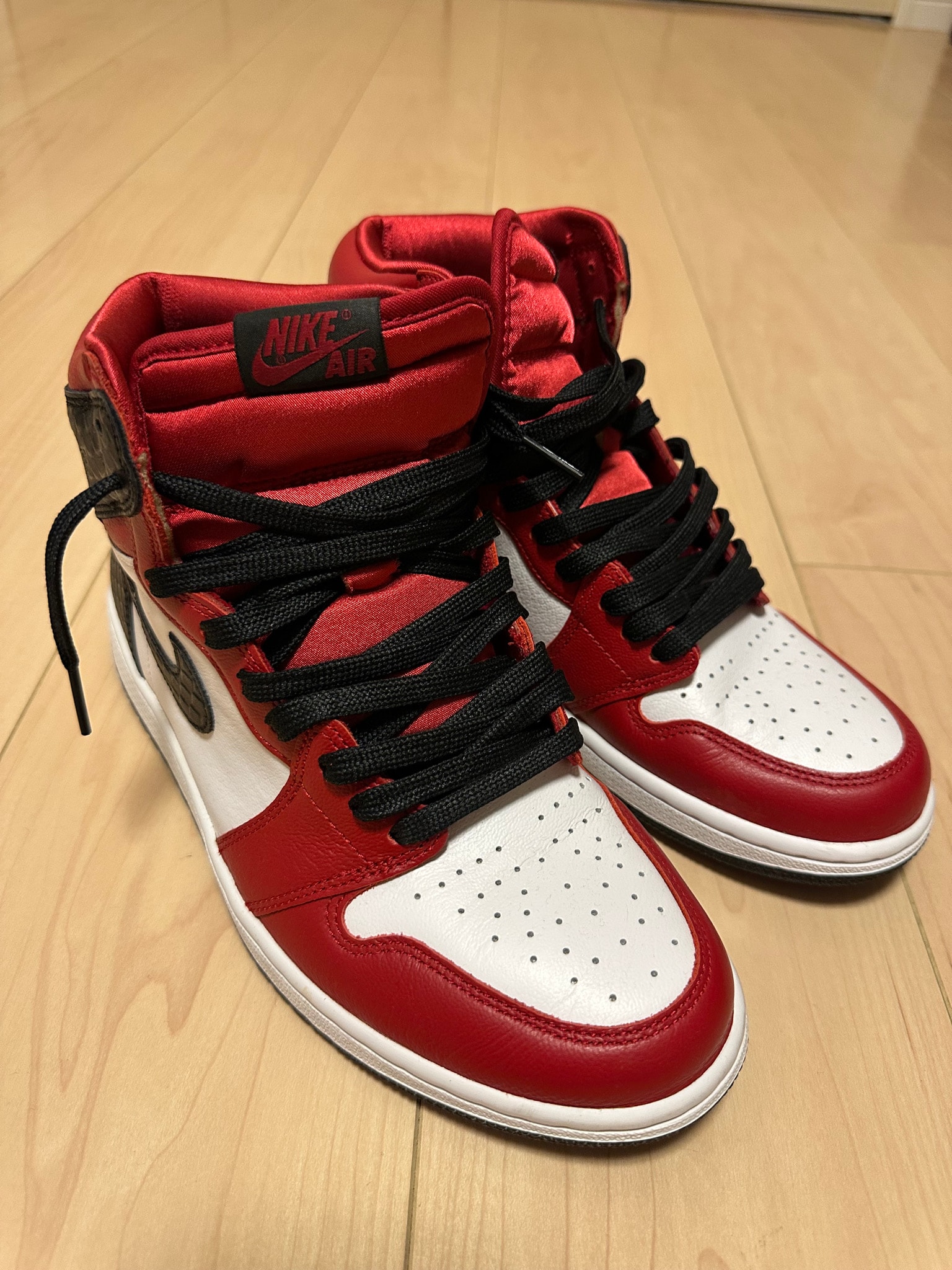 Nike Women's Air Jordan 1 High OG "Satin Red"
