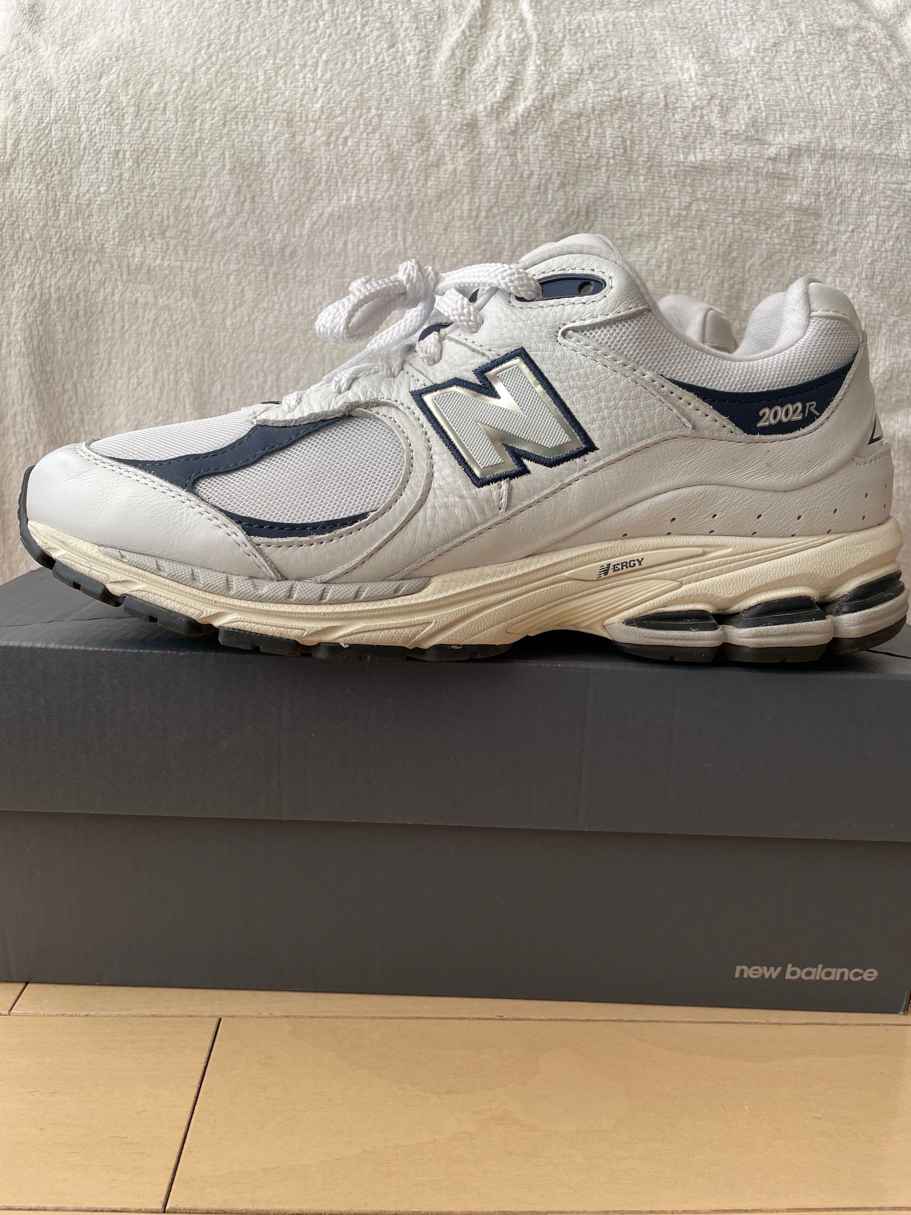 New Balance 2002R "White/Navy"