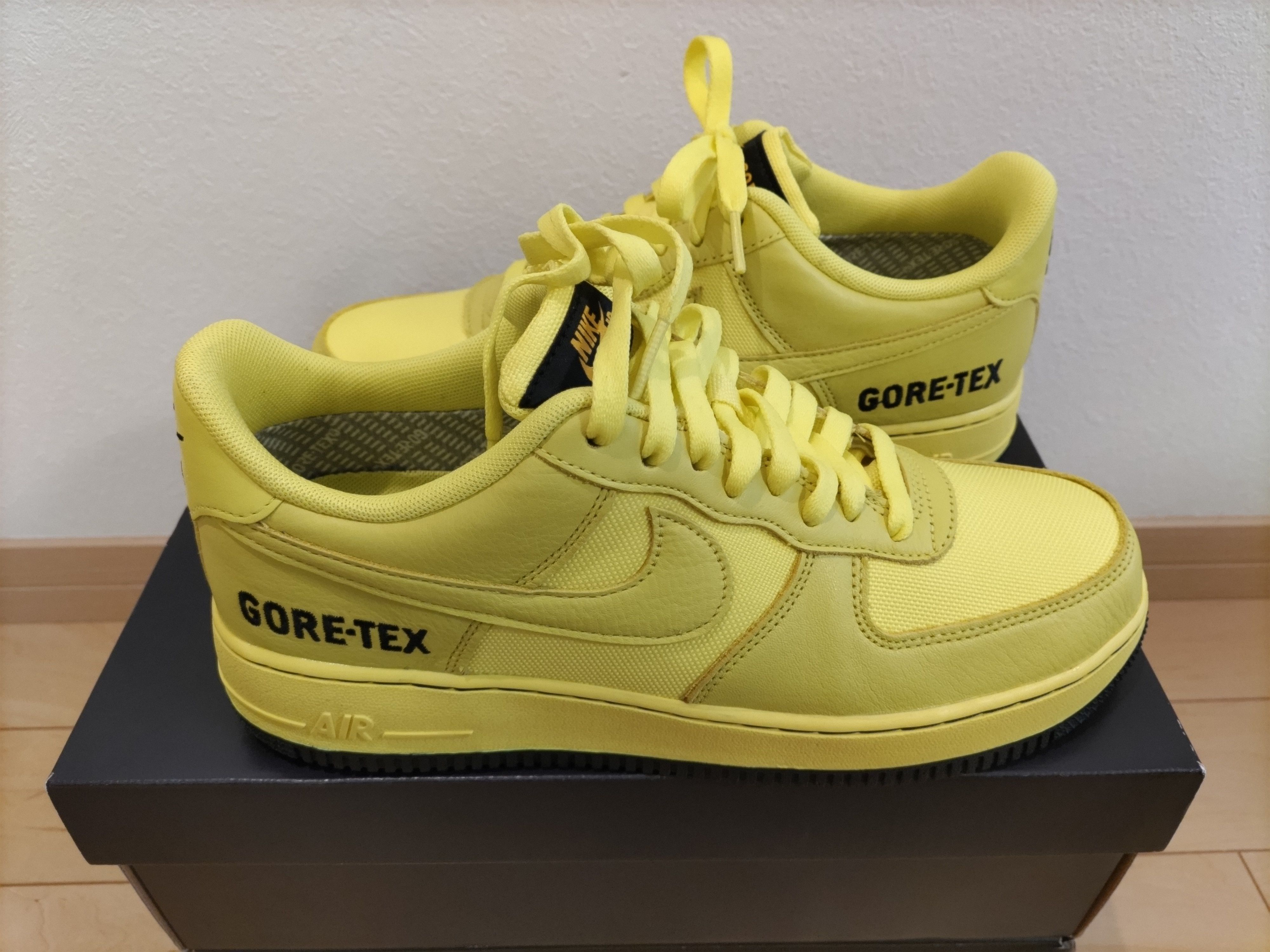 Nike Air Force 1 Low Gore-Tex "Dynamic Yellow"