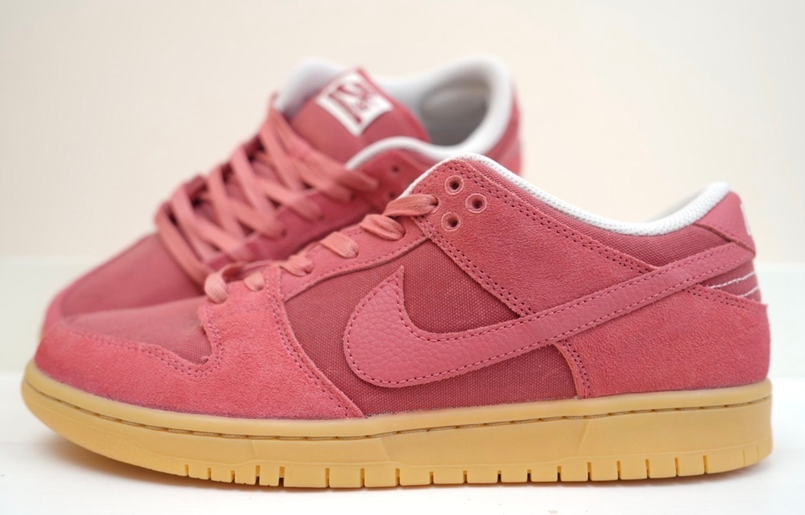 Nike SB Dunk Low "Adobe"