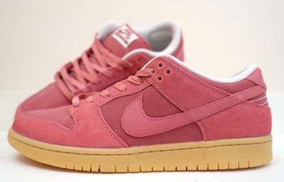 Nike SB Dunk Low "Adobe"