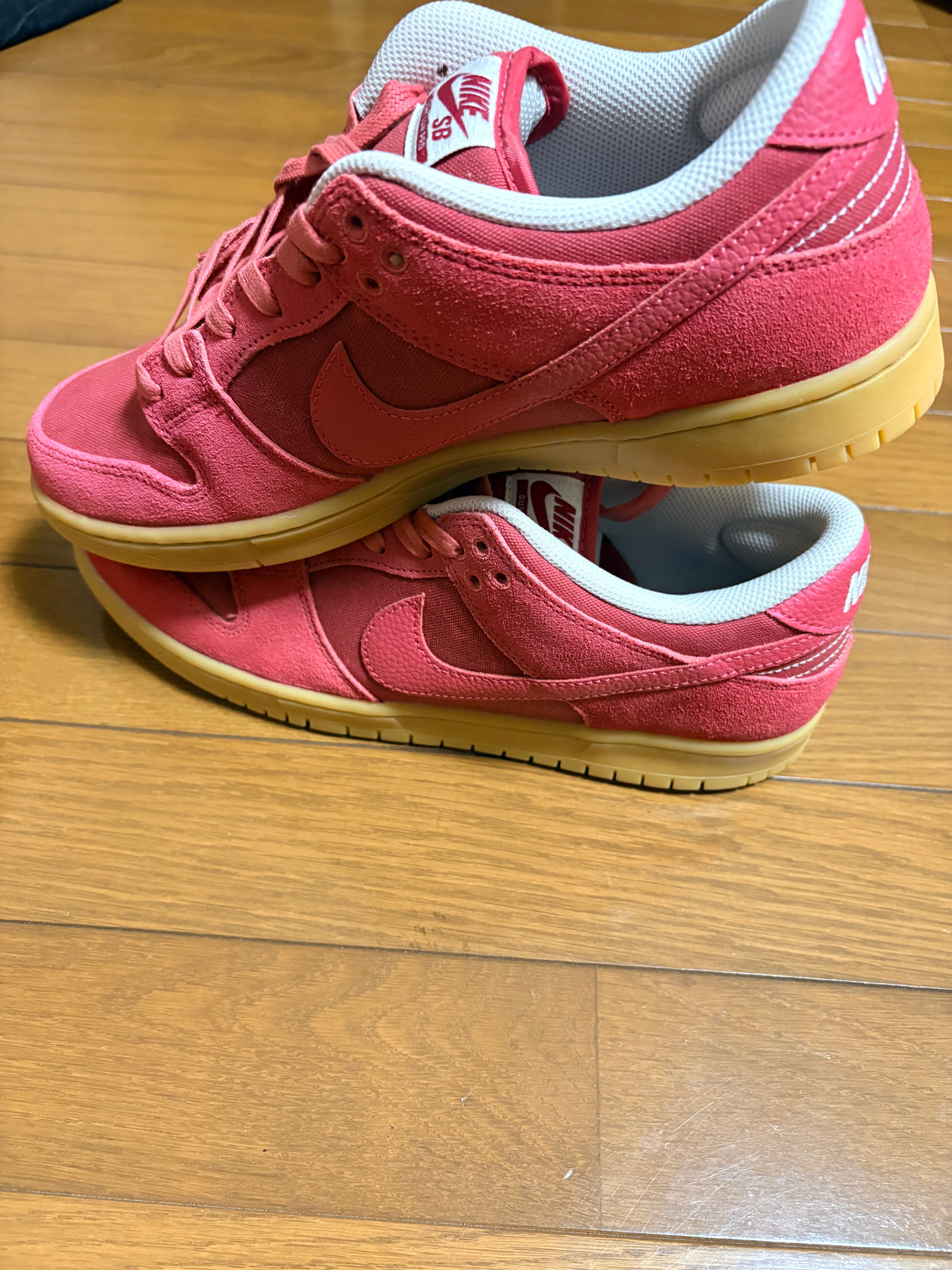 Nike SB Dunk Low "Adobe"