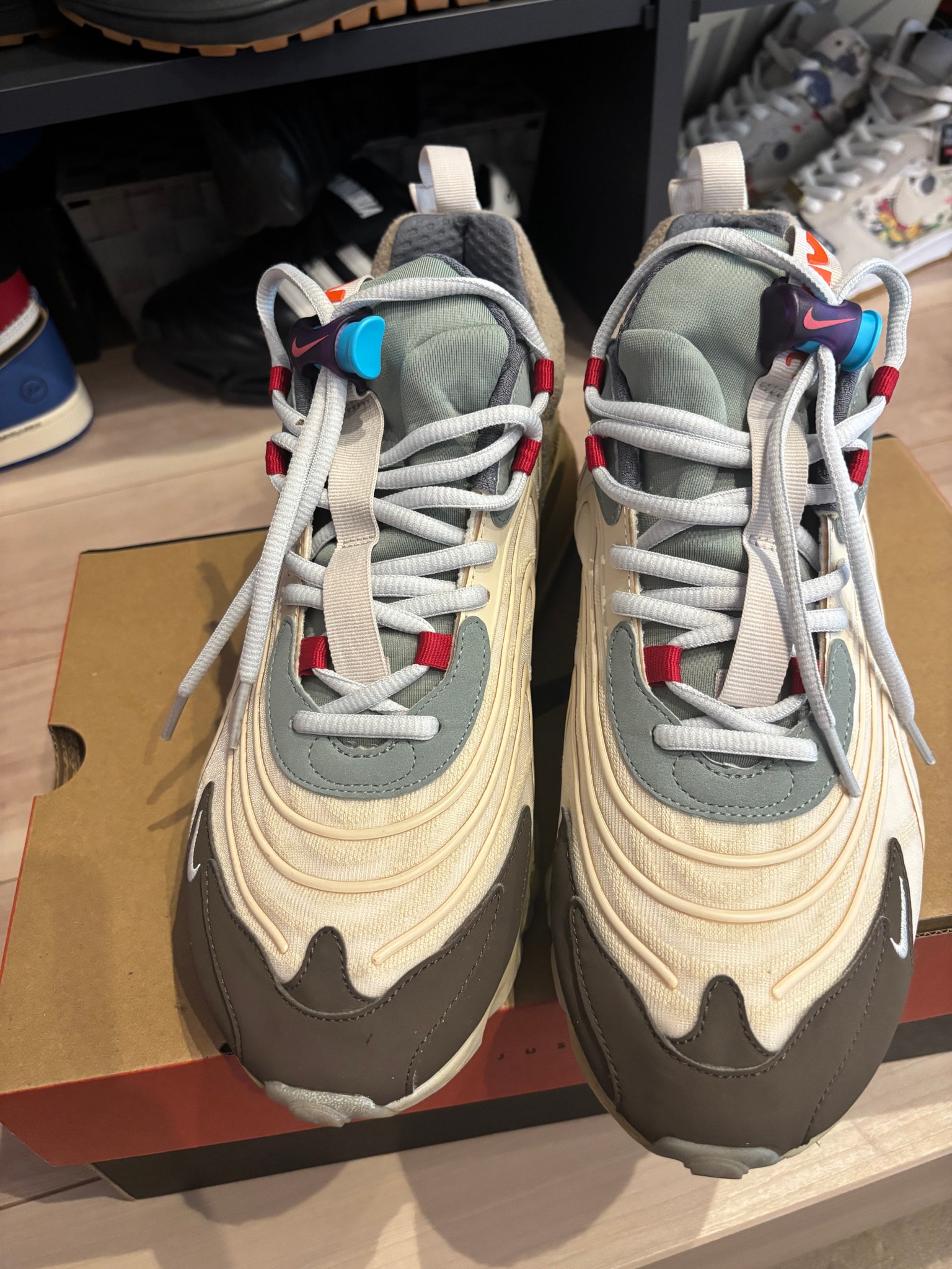 Travis Scott × Nike Air Max 270 "Cactus Trails"