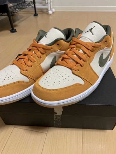 Nike Air Jordan 1 Low "Light Curry/Medium Olive"