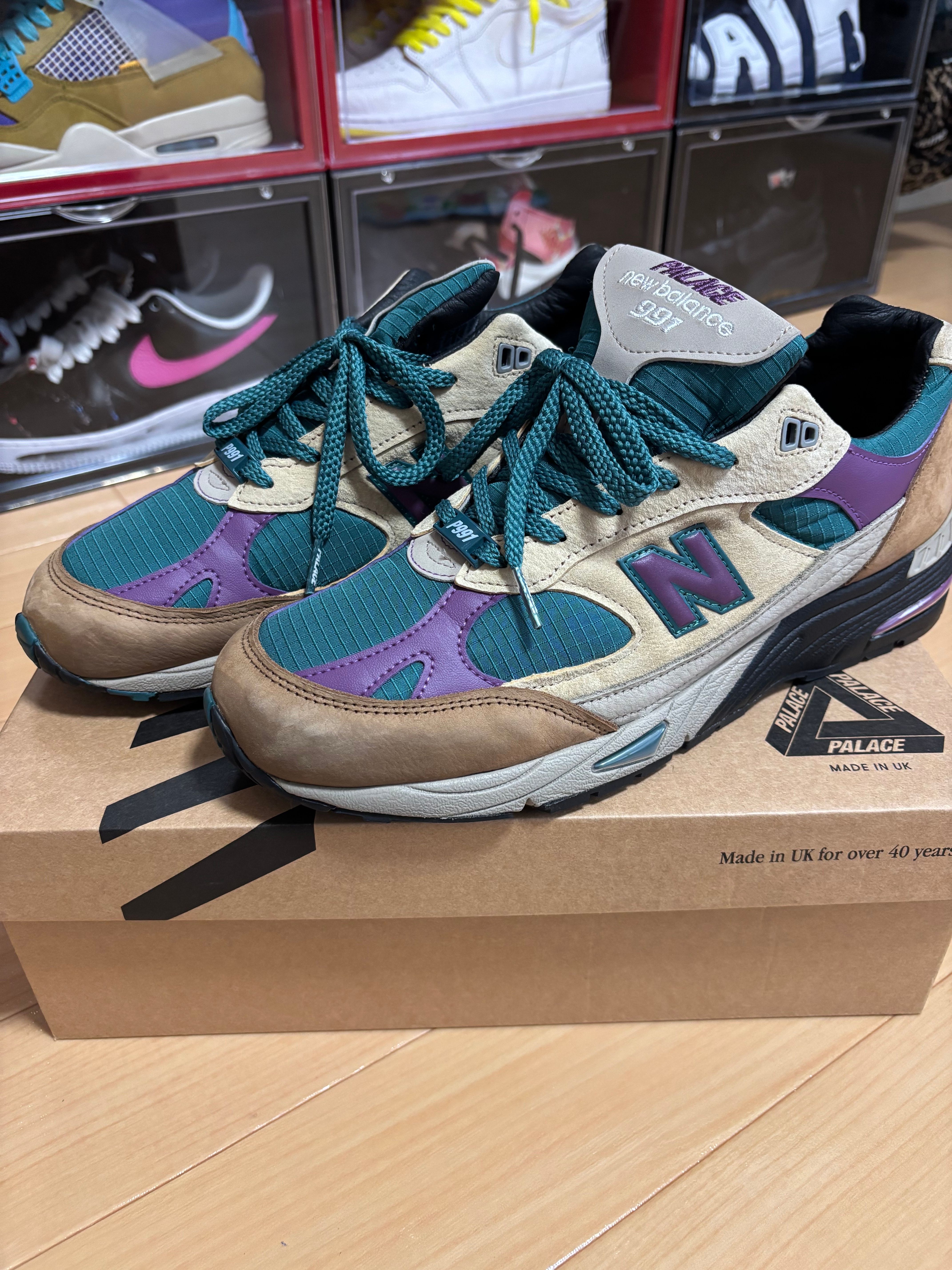 Palace × New Balance 991 "Taupe"
