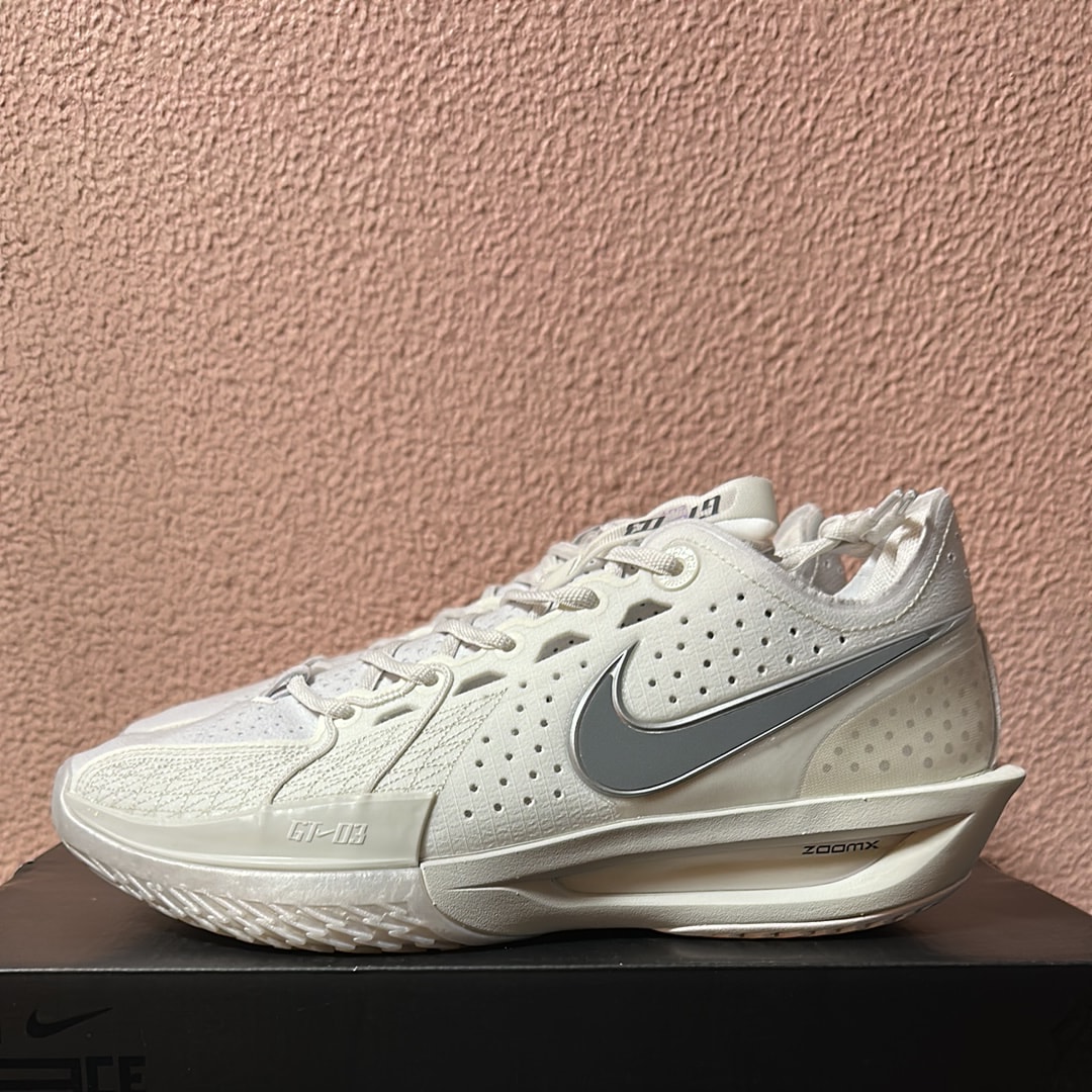 Nike GT Cut 3 "Sail/Light Bone/Metallic Silver/Smoke Grey" (DV2913-106/DV2918-106)