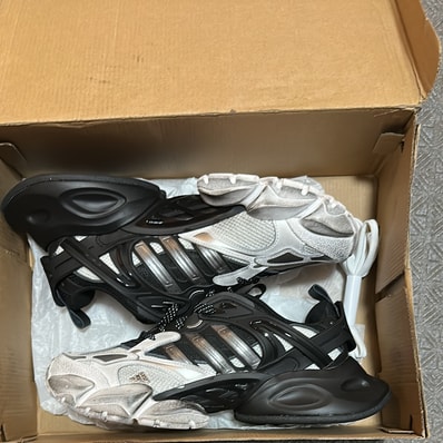 adidas XLG Runner Deluxe "White/Black"