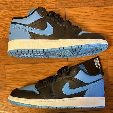 Nike GS Air Jordan 1 Low "University Blue"
