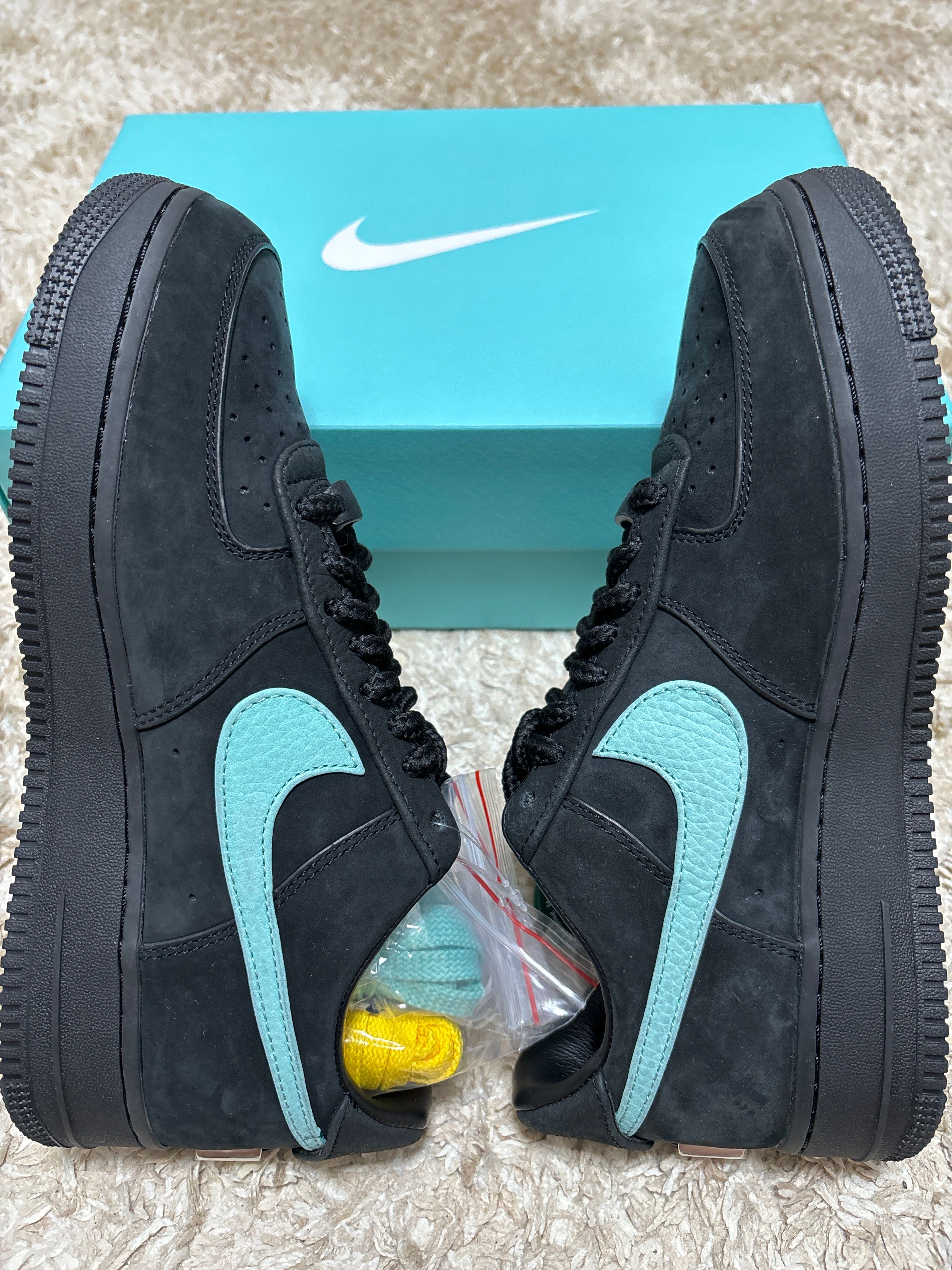 Tiffany & Co. × Nike Air Force 1 Low "1837"
