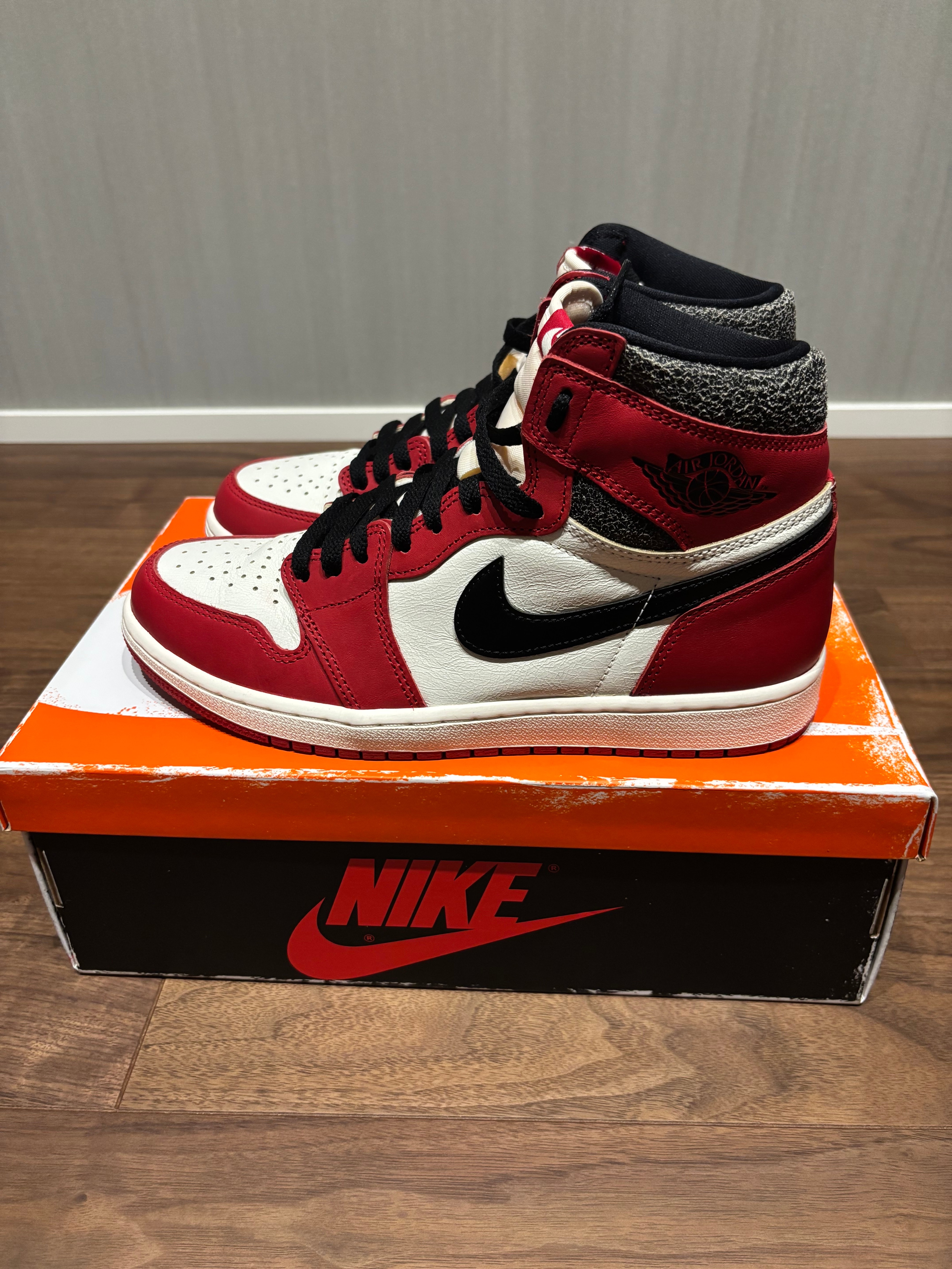 Nike Air Jordan 1 High OG "Lost & Found/Chicago"