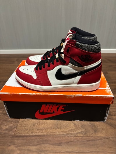 Nike Air Jordan 1 High OG "Lost & Found/Chicago"