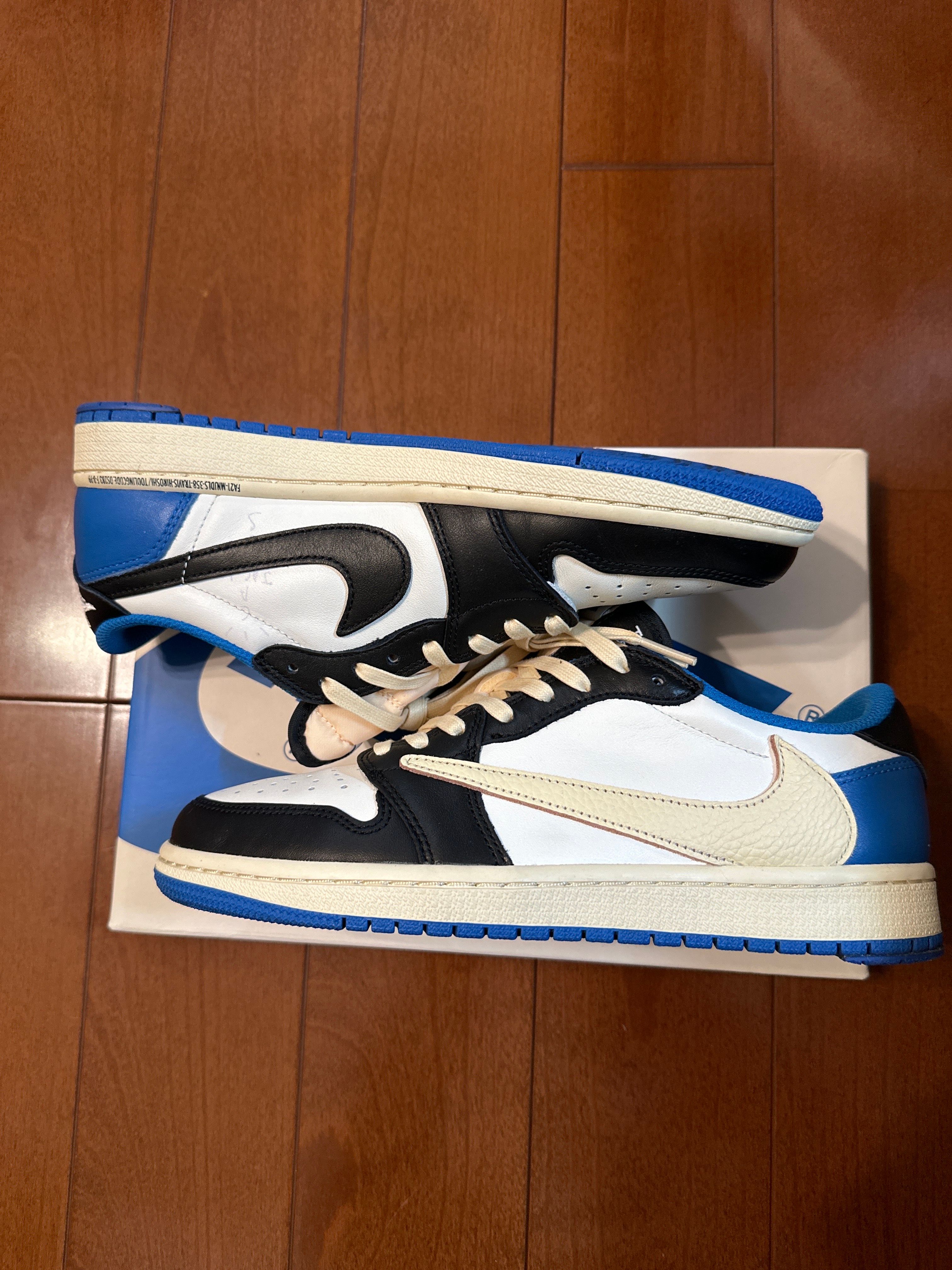 Travis Scott × fragment design × Nike Air Jordan 1 Low OG SP "Military Blue"