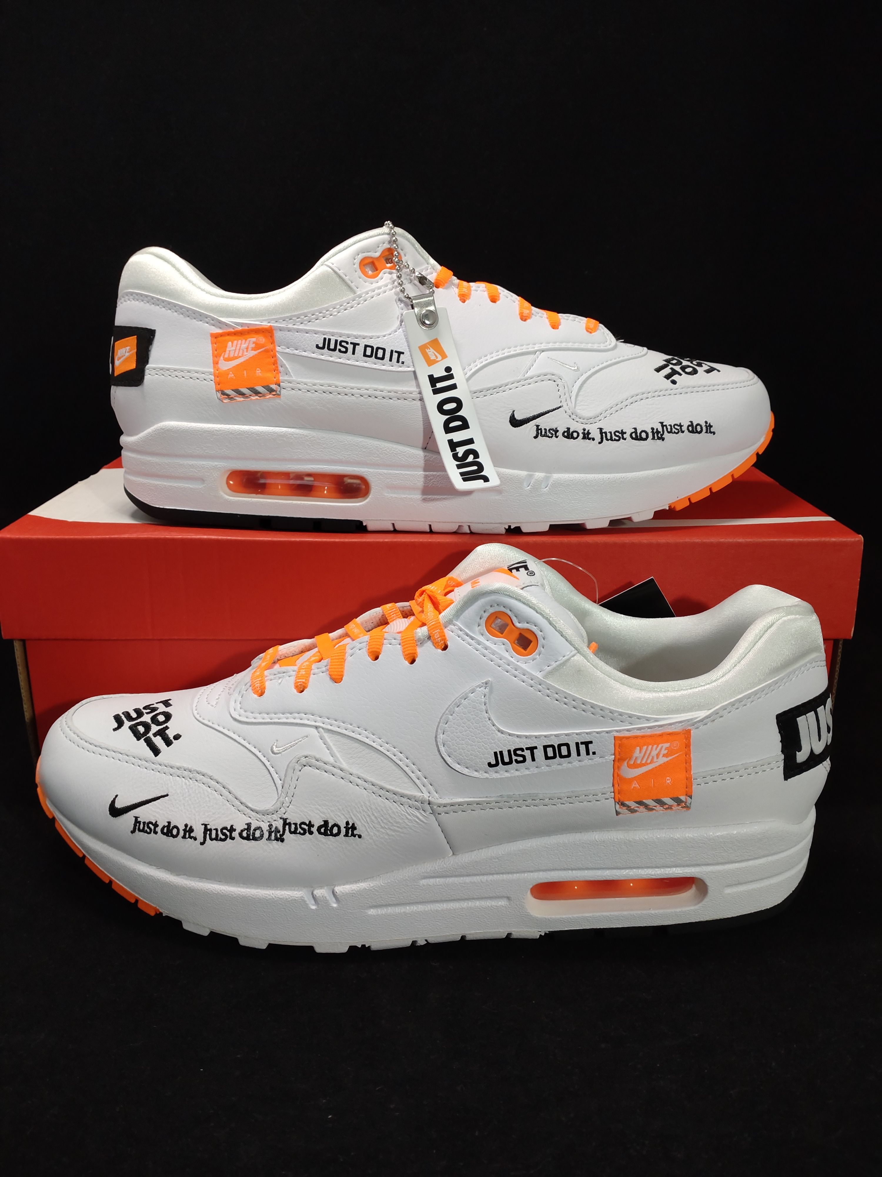NIKE Women's AIR MAX 1 "WHITE JUST DO IT COLLECTION"