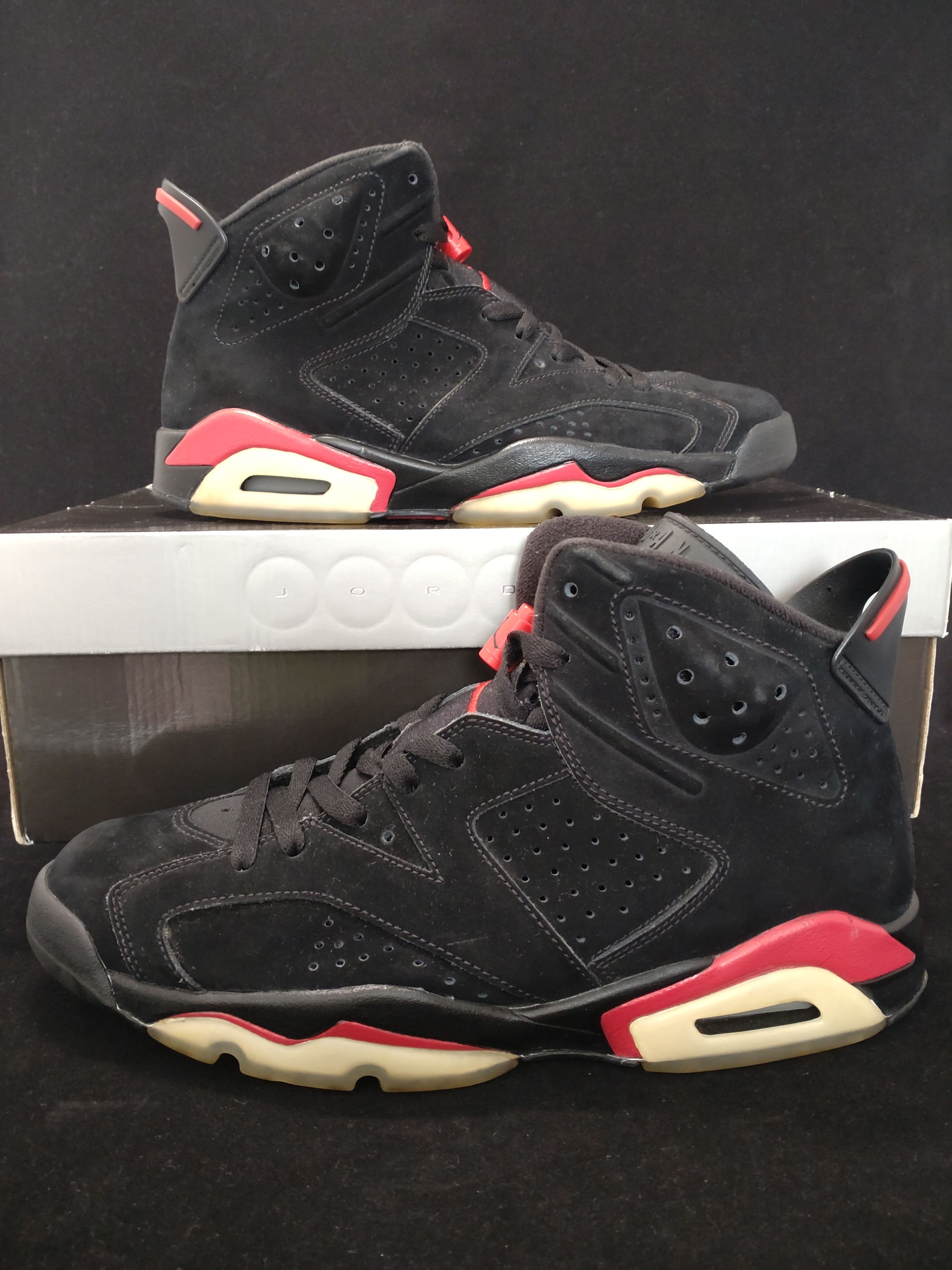 Nike Air Jordan 6 Retro "Black Varsity Red" (2010)