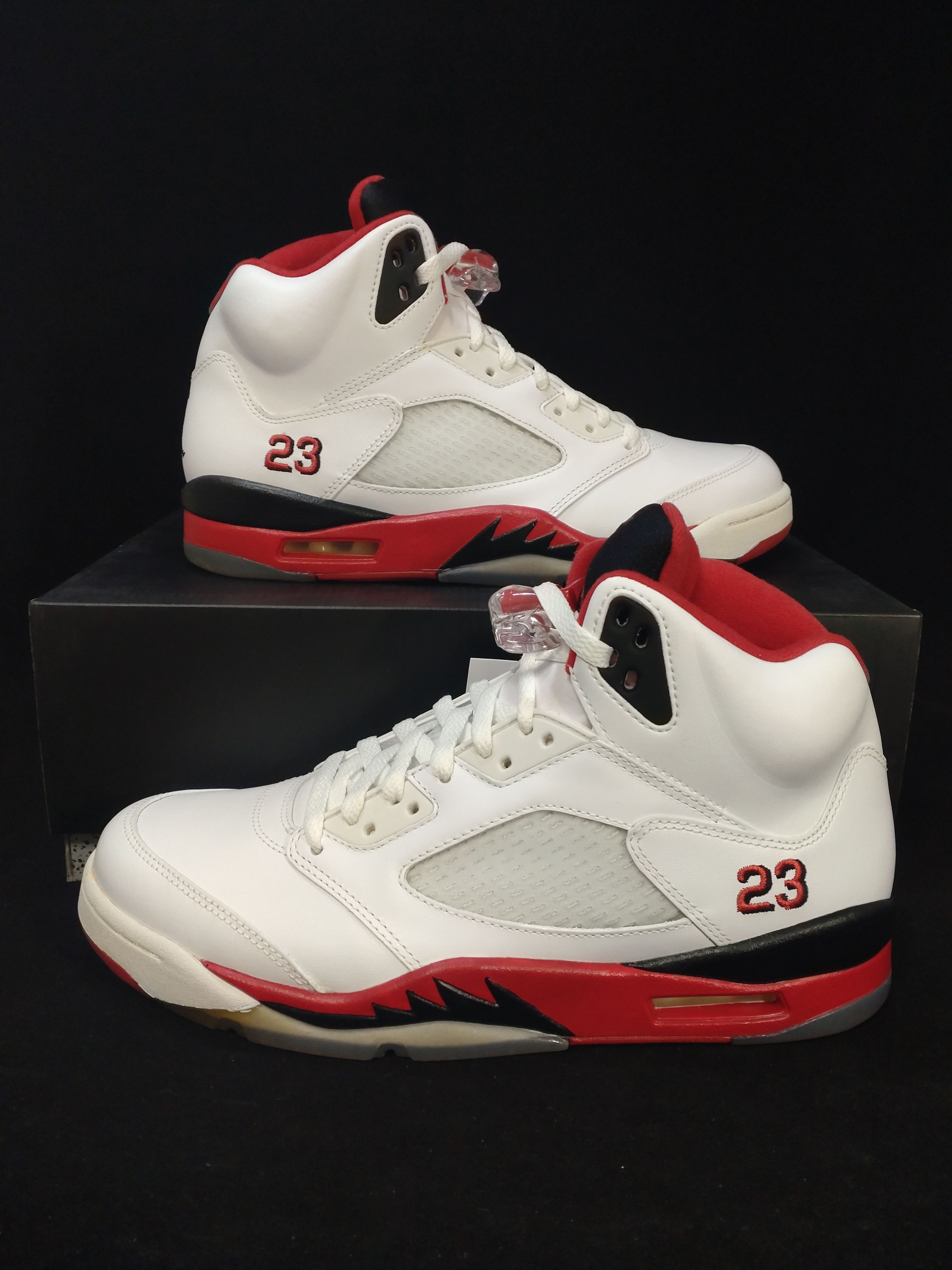 Nike Air Jordan 5 Retro "Fire Red/Black Tongue" (2013)