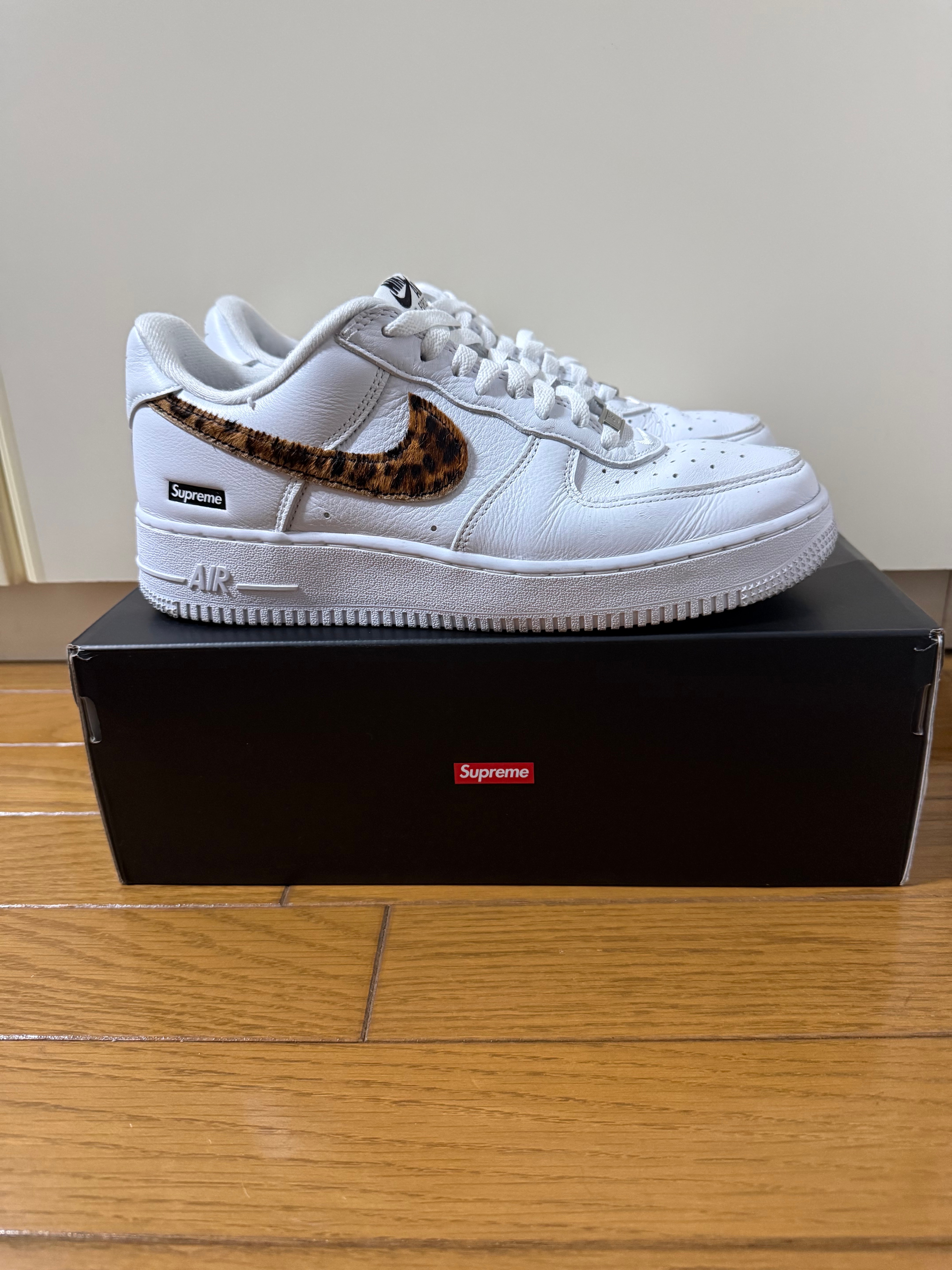 GOODENOUGH × Supreme × Nike Air Force 1 Low "White/Leopard" (25SS Week15)