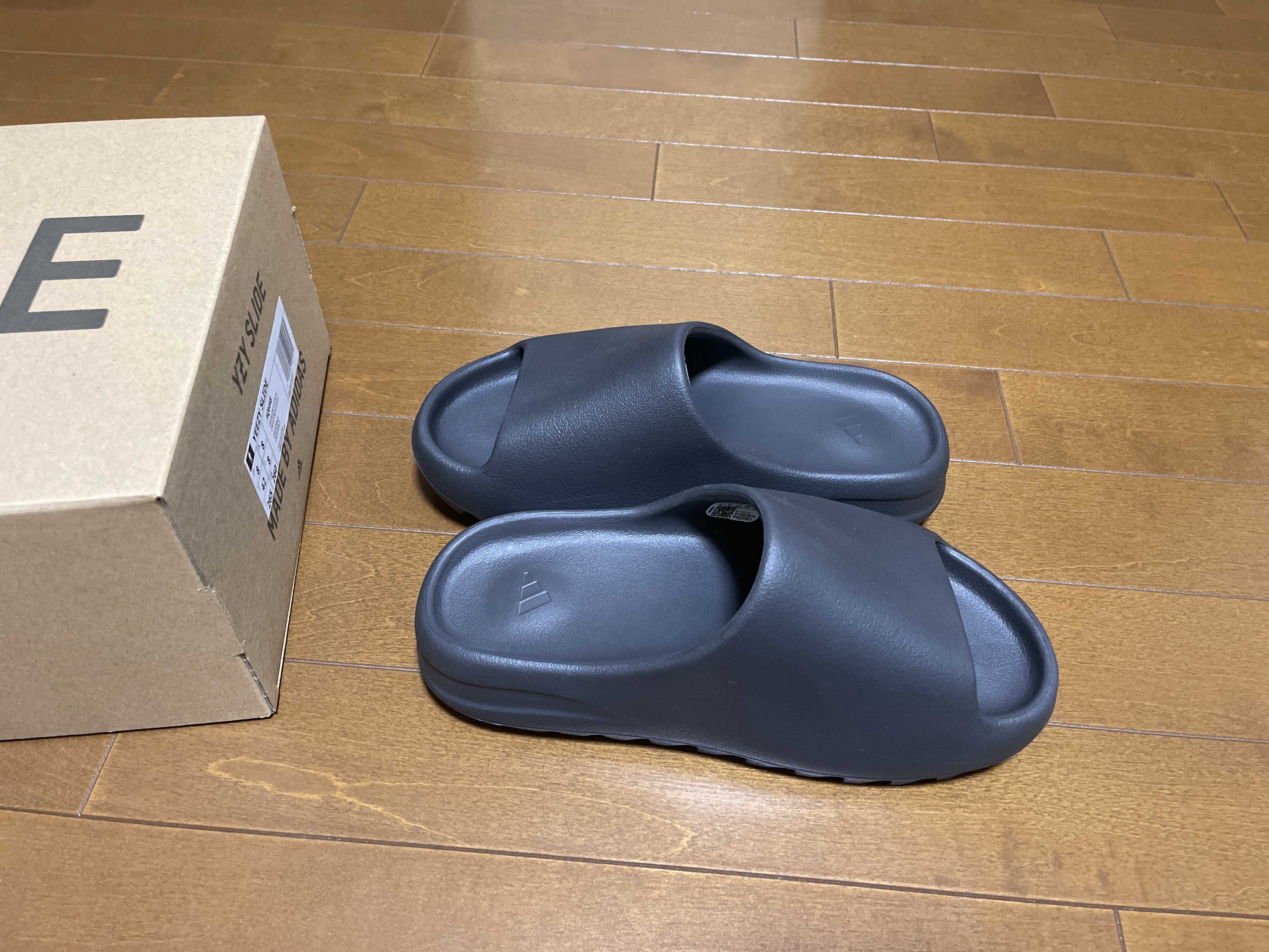 adidas YEEZY Slide "Onyx"