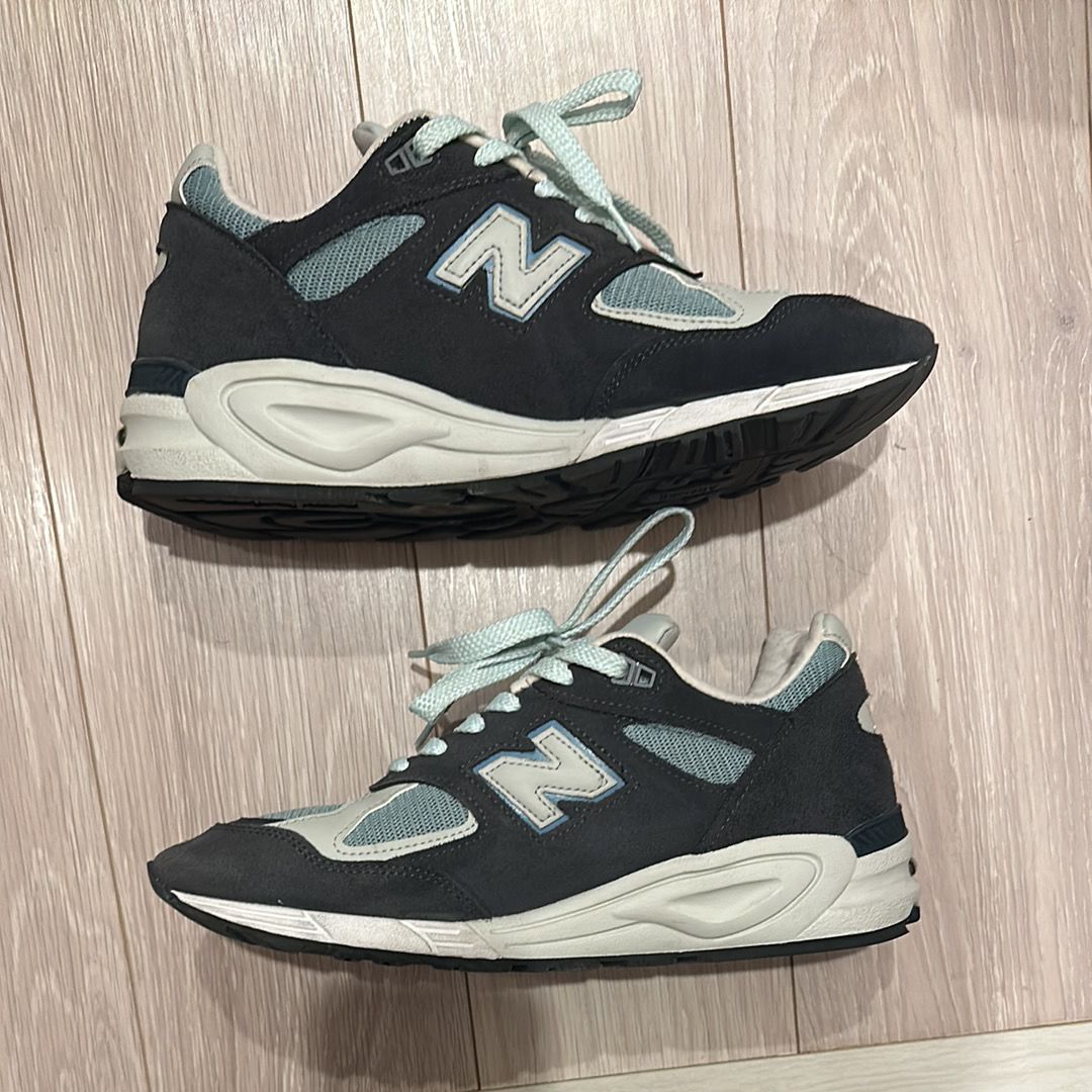 KITH Ronnie Fieg × New Balance 990V2 "Steel Blue"