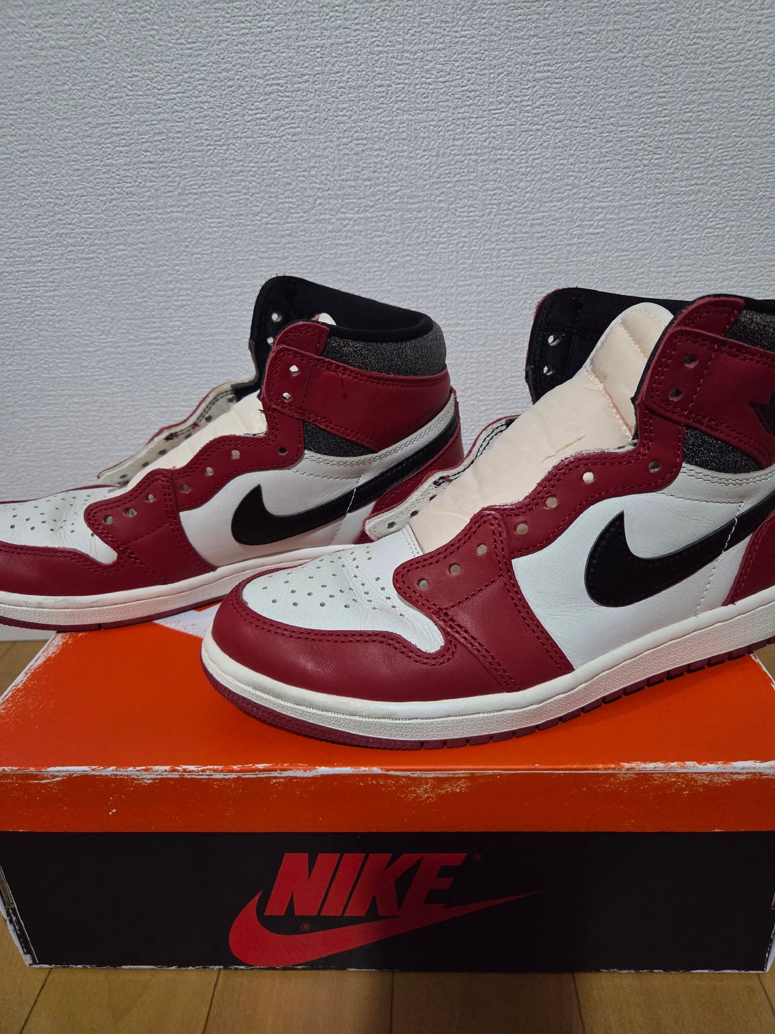 Nike Air Jordan 1 High OG "Lost & Found/Chicago"