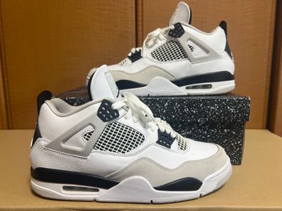 Nike Air Jordan 4 "Military Black"