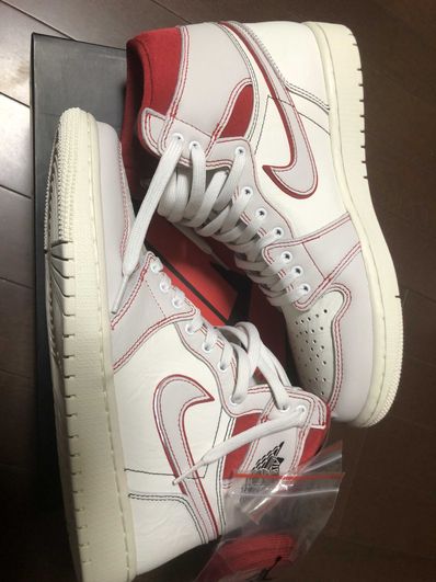 Nike Air Jordan 1 Retro High OG "Sail/University Red"