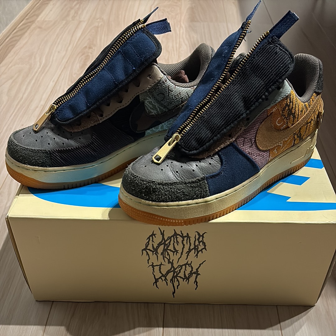トラヴィススコット × ナイキ エアフォース1 ロー カクタス ジャック "マルチカラー"