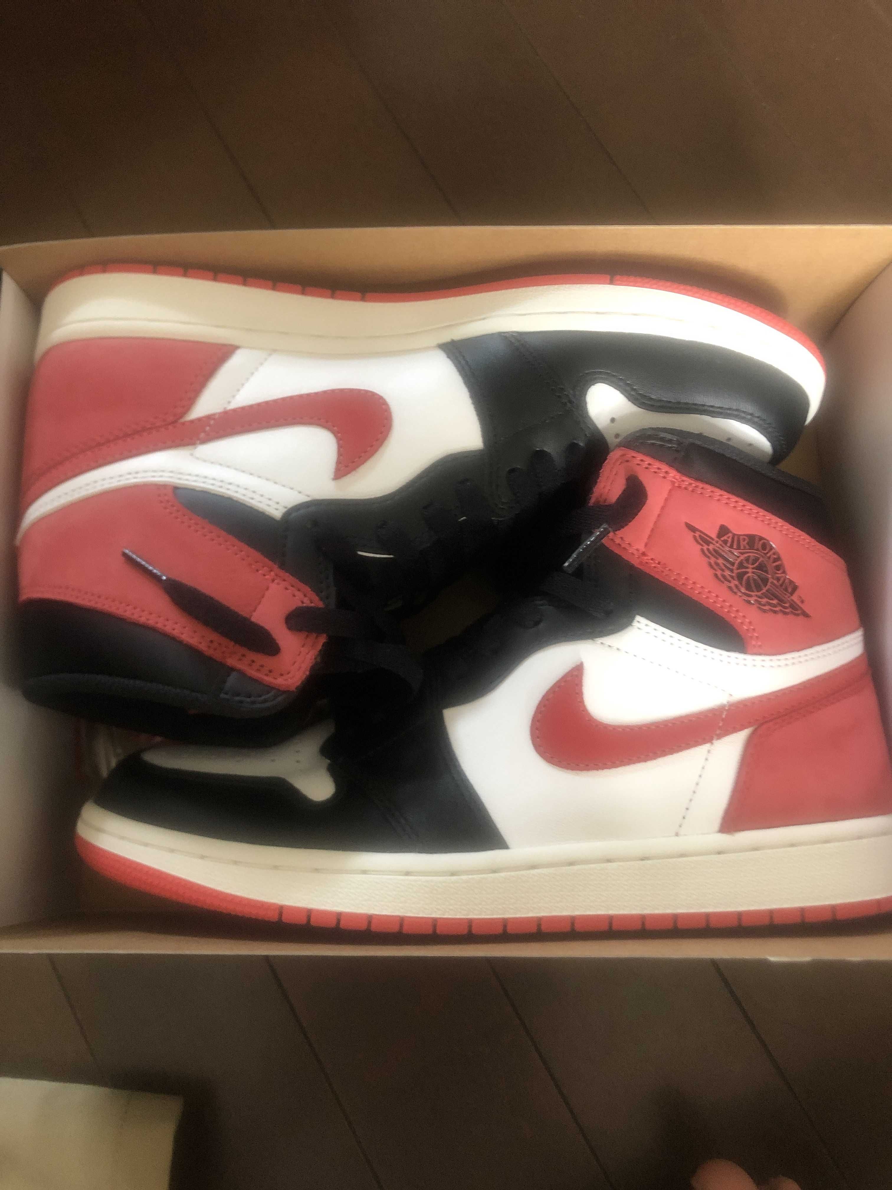 NIKE AIR JORDAN 1 RETRO HIGH "TRACK RED"