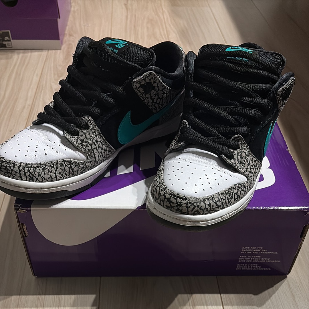 Nike SB Dunk Low "Elephant/Safari"