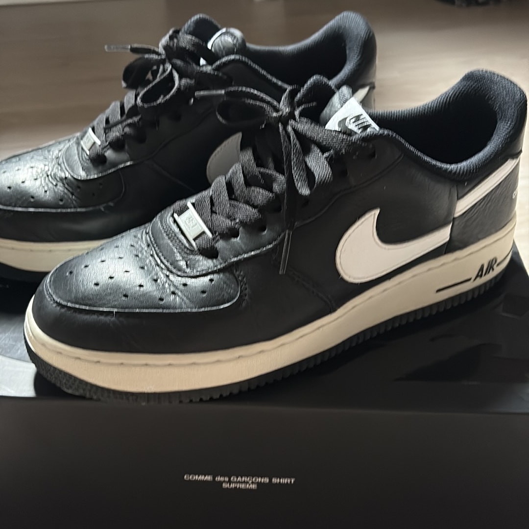 Supreme × COMME des GARCONS SHIRT × Nike Air Force 1 Low "Black/White" (2018)
