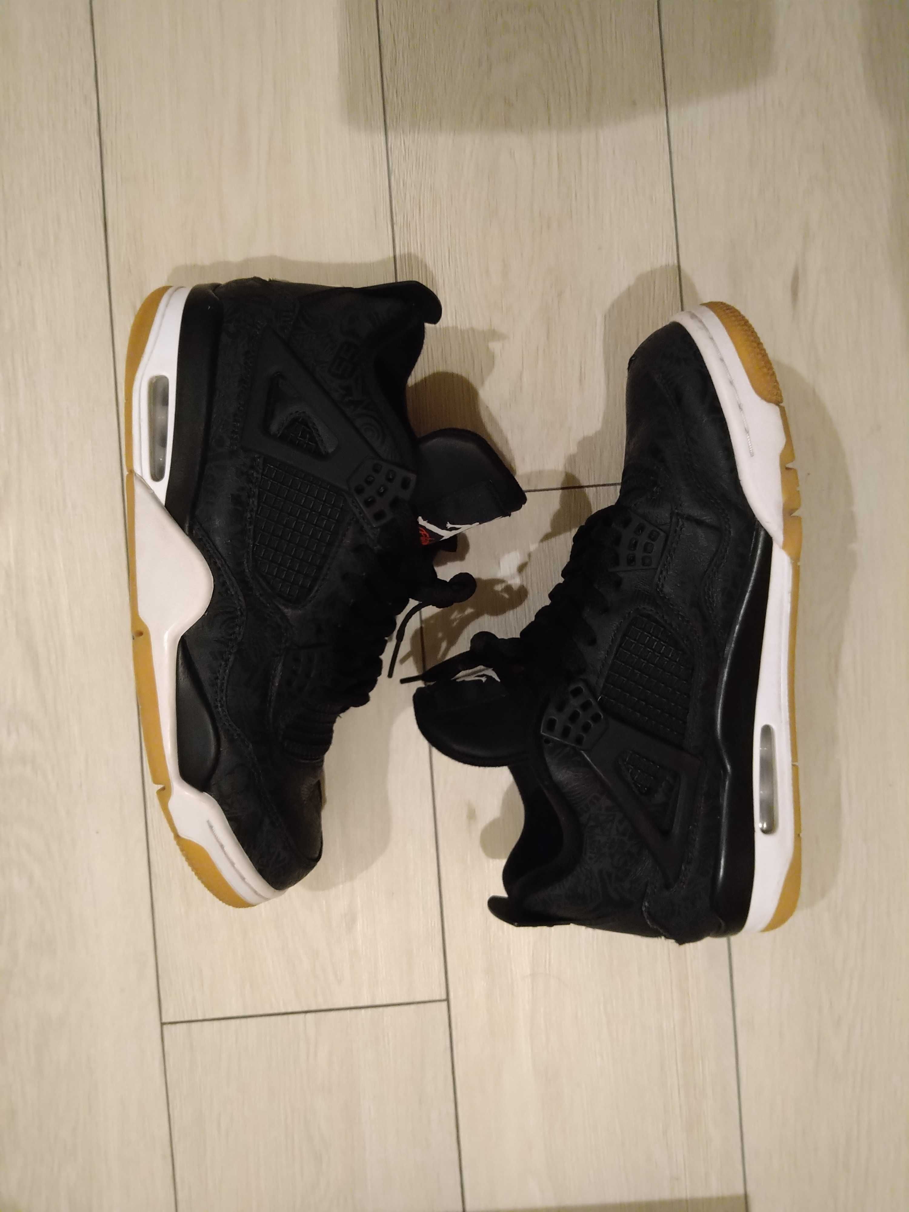 Nike Air Jordan 4 Retro "Laser Black/Gum"