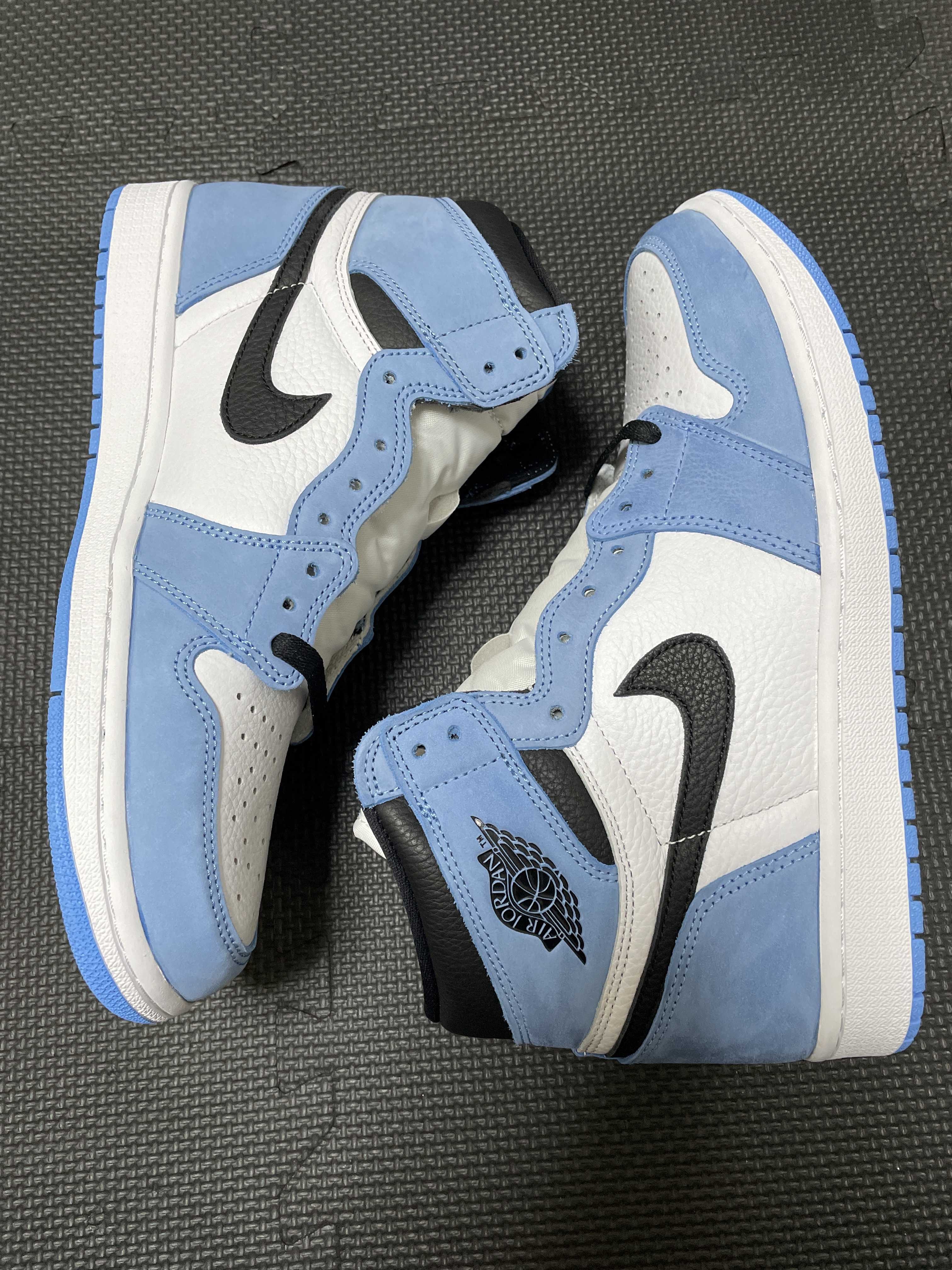 Nike Air Jordan 1 High OG "University Blue"