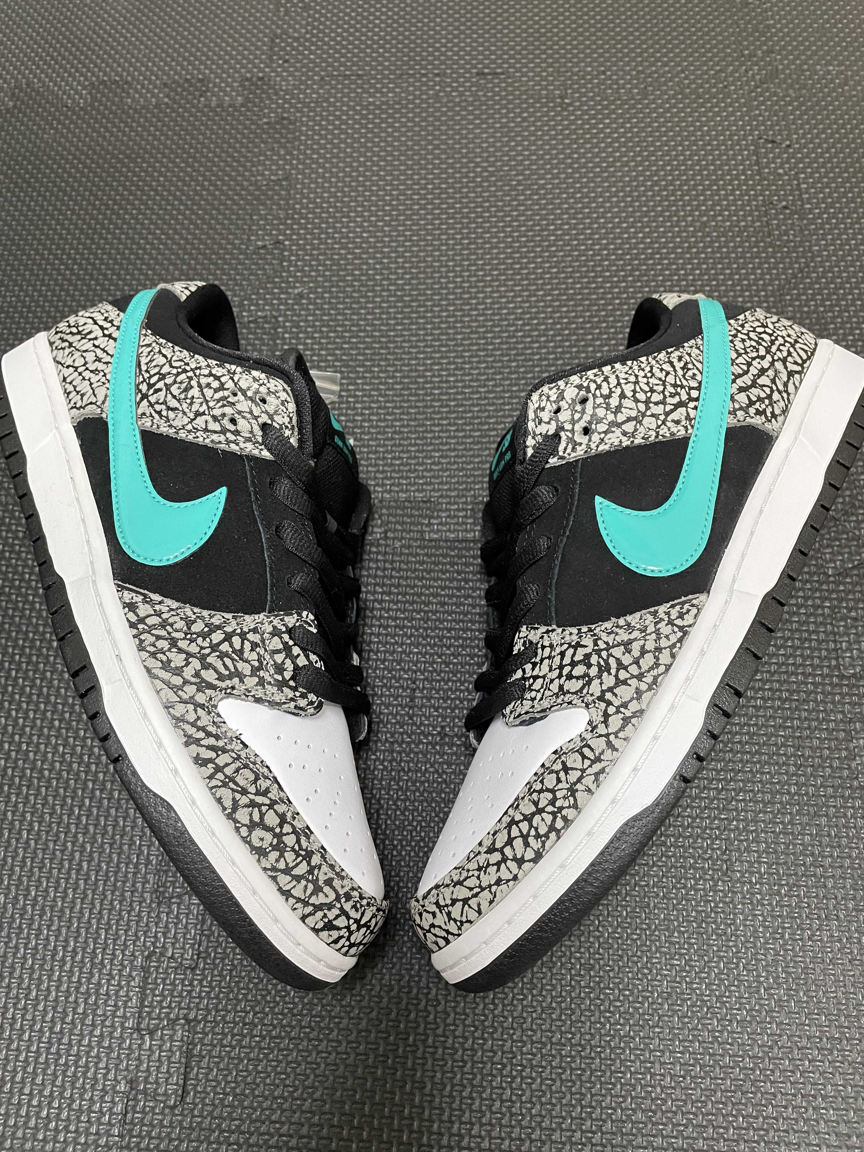 Nike SB Dunk Low "Elephant/Safari"