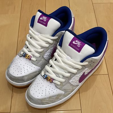 Rayssa Leal × Nike SB Dunk Low PRM "Pure Platinum and Vivid Purple"