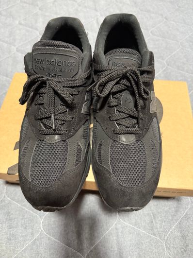 New Balance 991V2 "Triple Black"