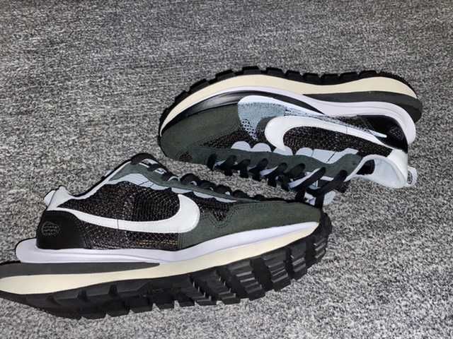 sacai × Nike Vapor Waffle "Black and White"
