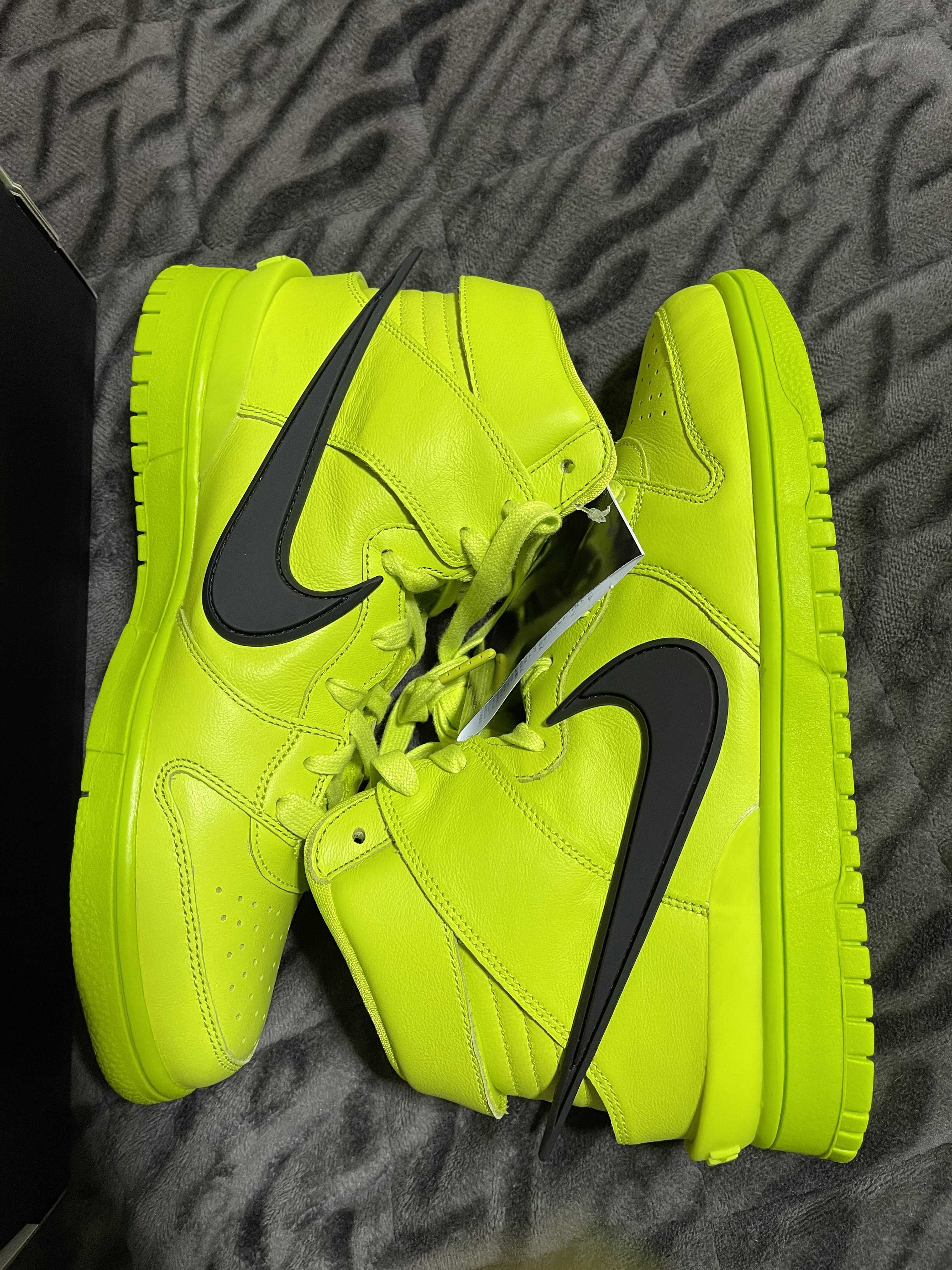 AMBUSH × NIKE DUNK HIGH "FLASH LIME"