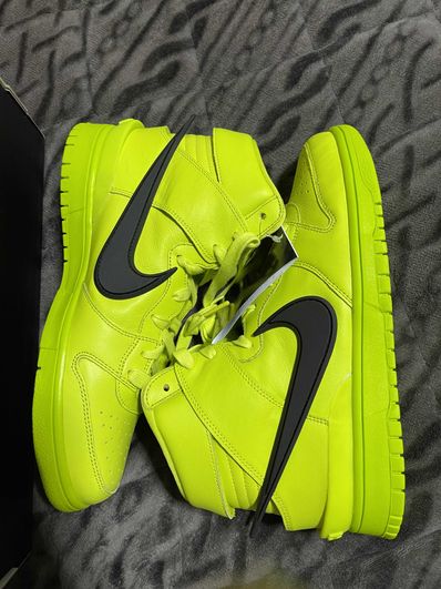 AMBUSH × NIKE DUNK HIGH "FLASH LIME"