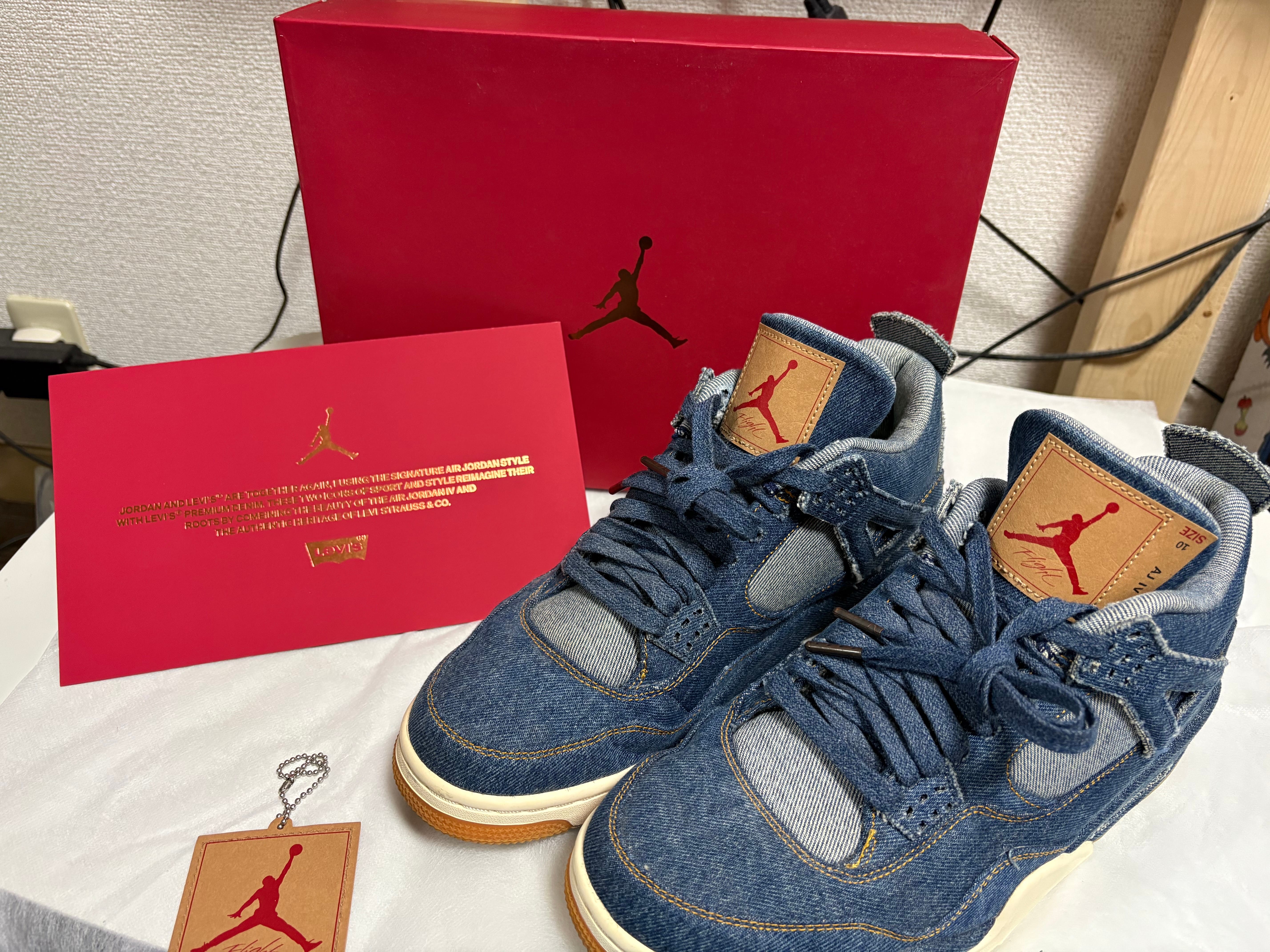 ナイキ × リーバイス エアジョーダン4 "デニム"(タグ：LEVIS®)