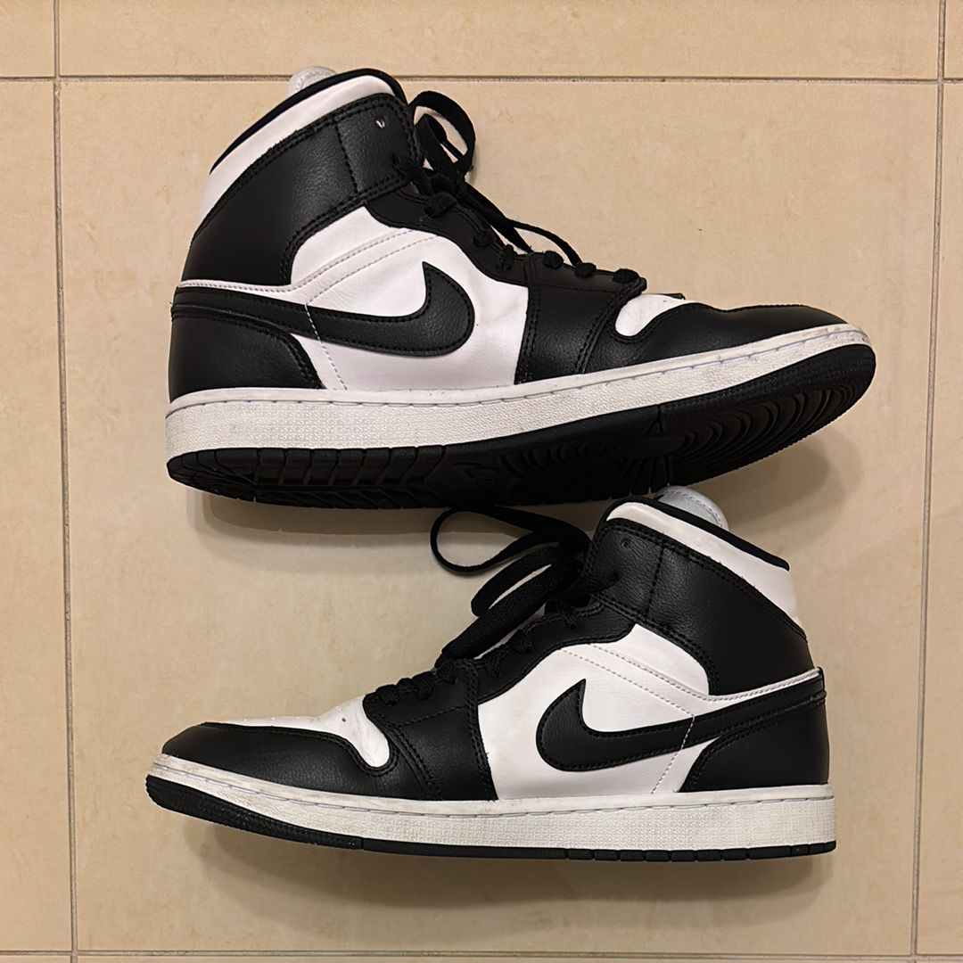 Nike Women's Air Jordan 1 Mid "Black/White"