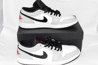 NIKE AIR JORDAN 1 LOW "LIGHT SMOKE GREY"