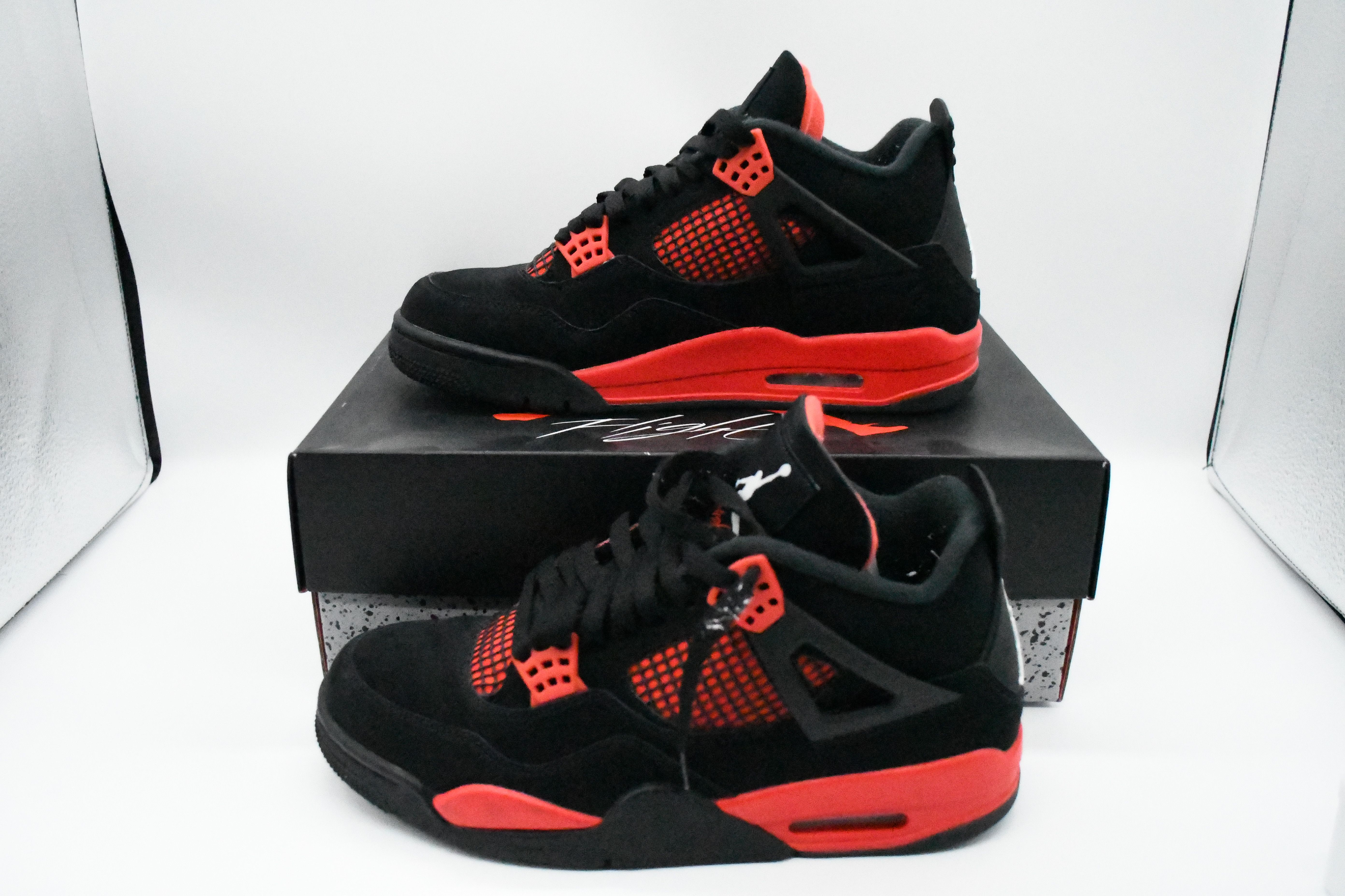 Nike Air Jordan 4 "Red Thunder/Crimson"