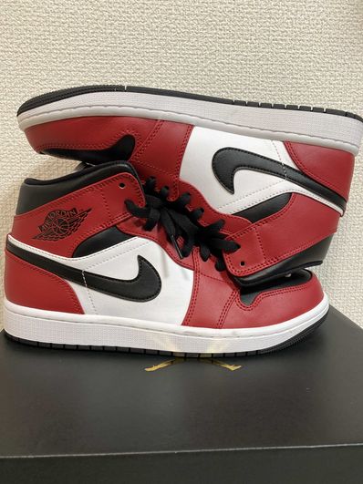 Nike Air Jordan 1 Mid "Chicago Black Toe"